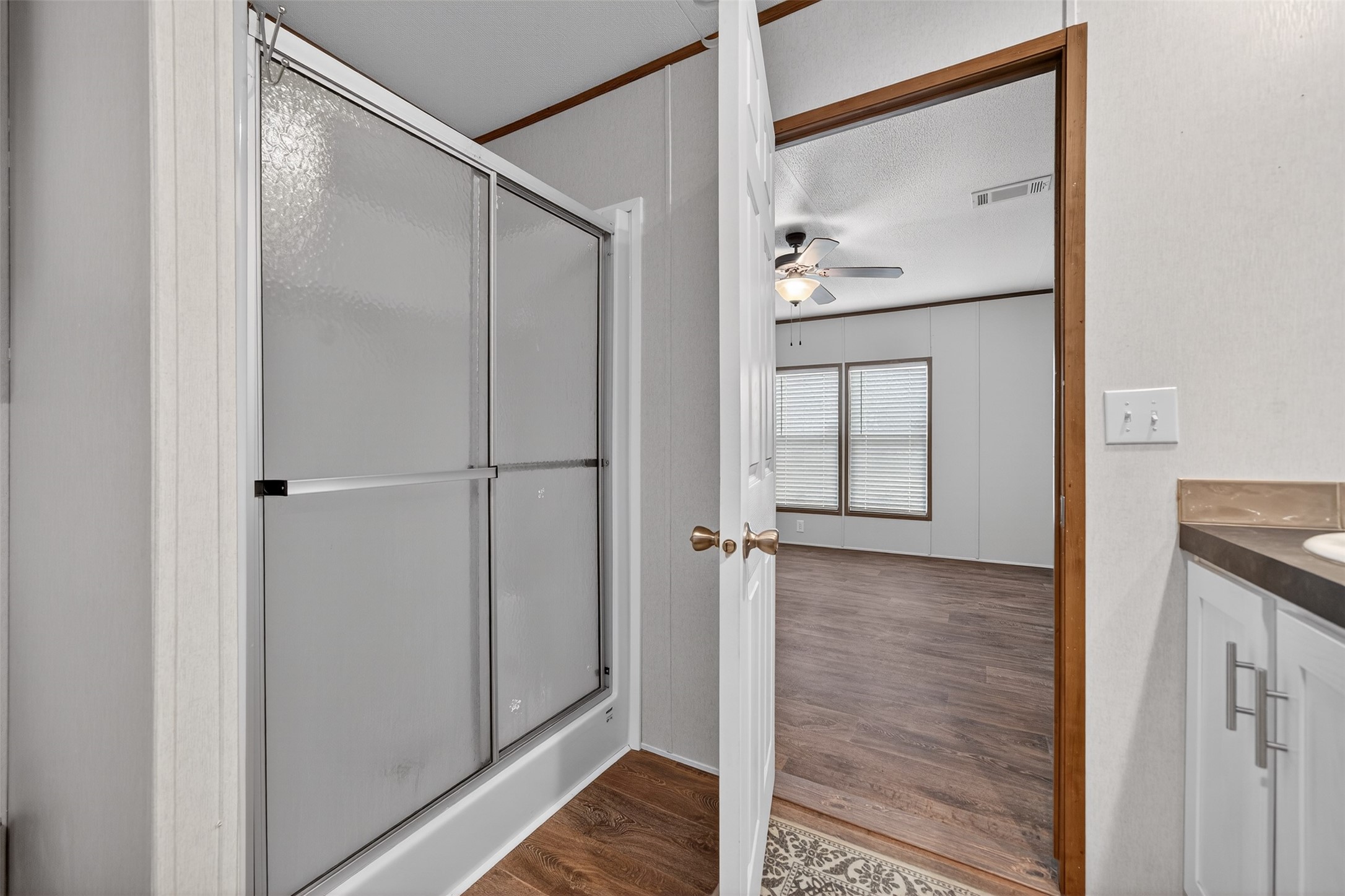 15099 E State Highway 243