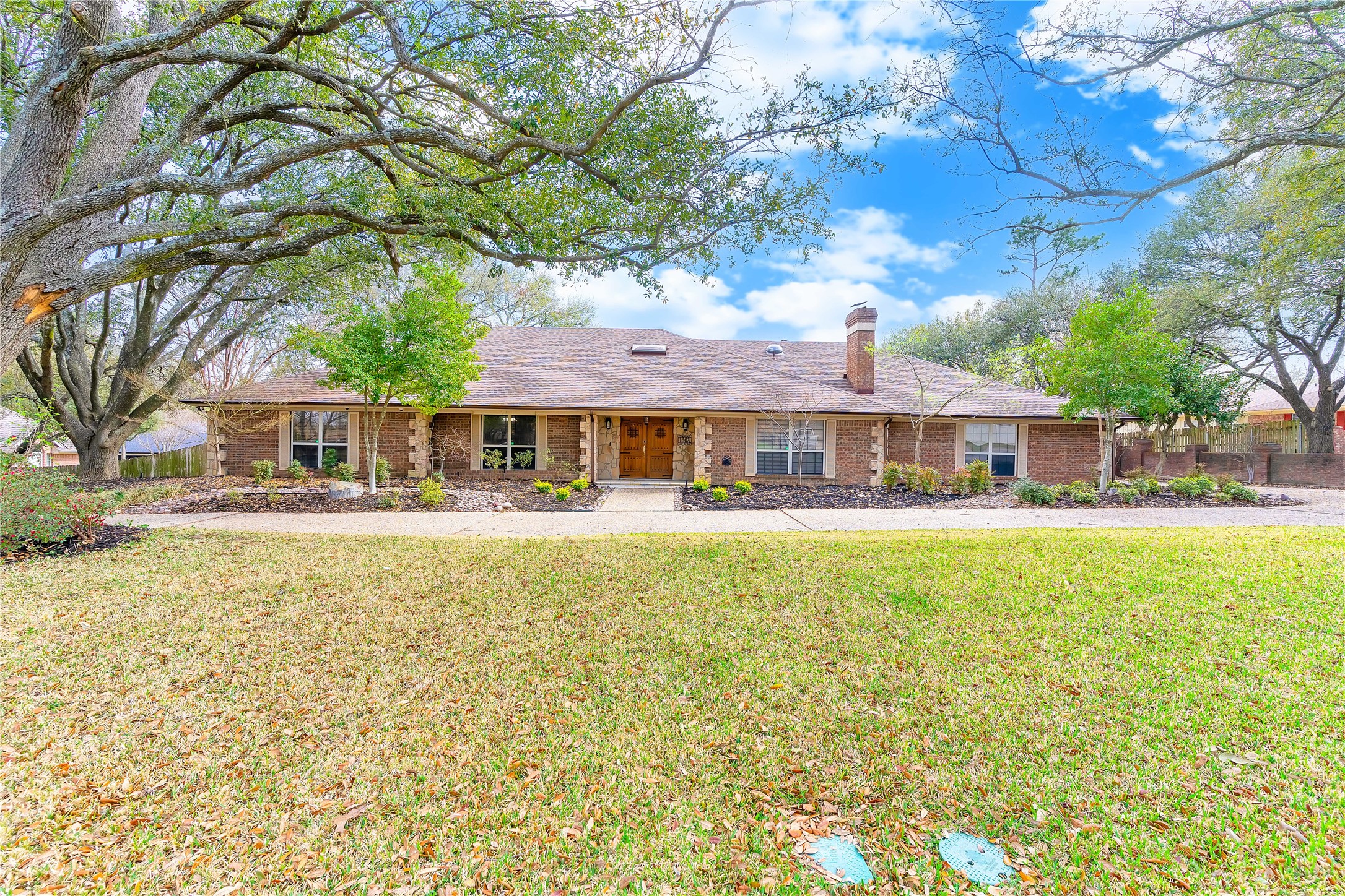 1503 W Westhill Drive