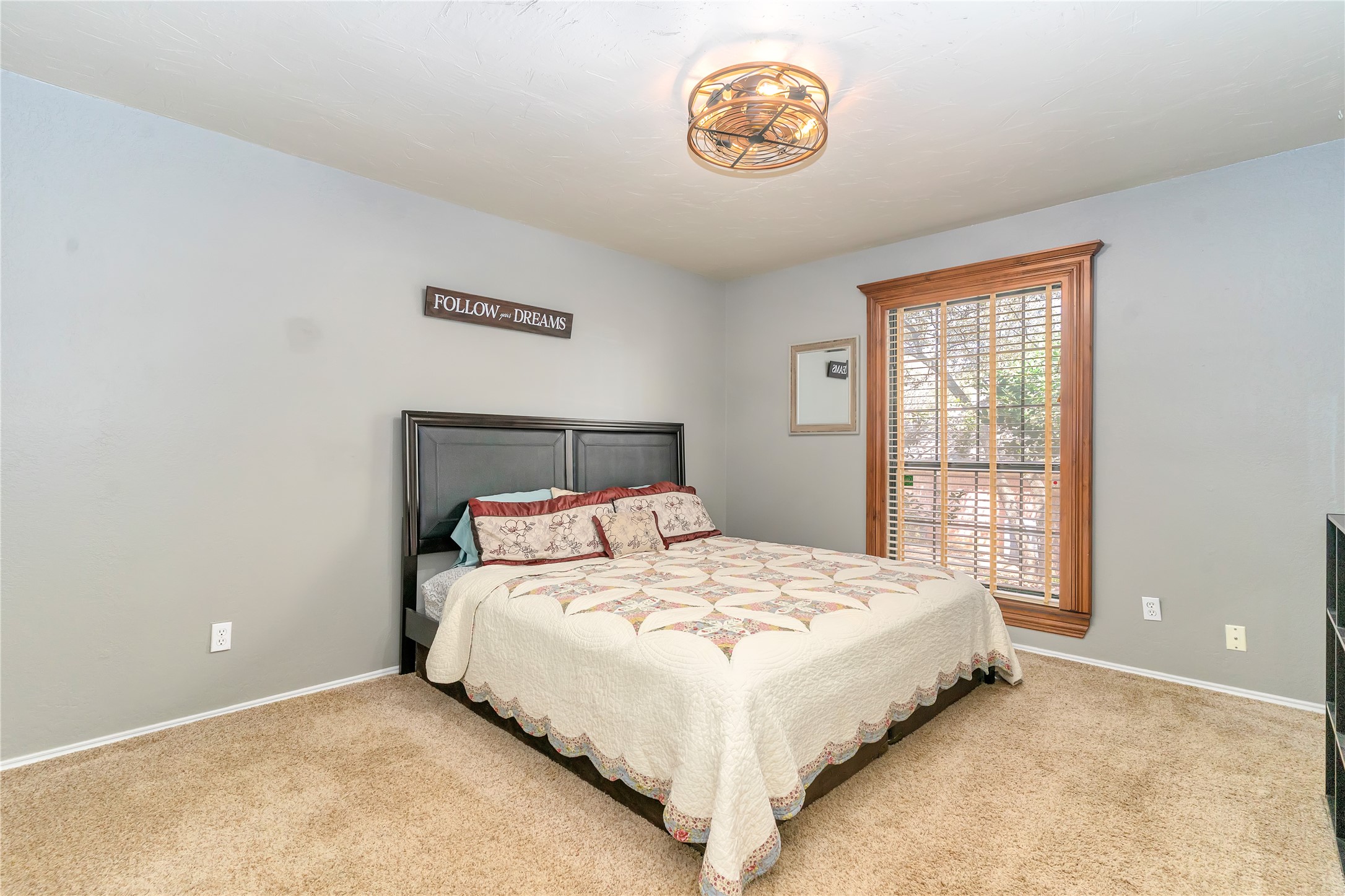 1503 W Westhill Drive