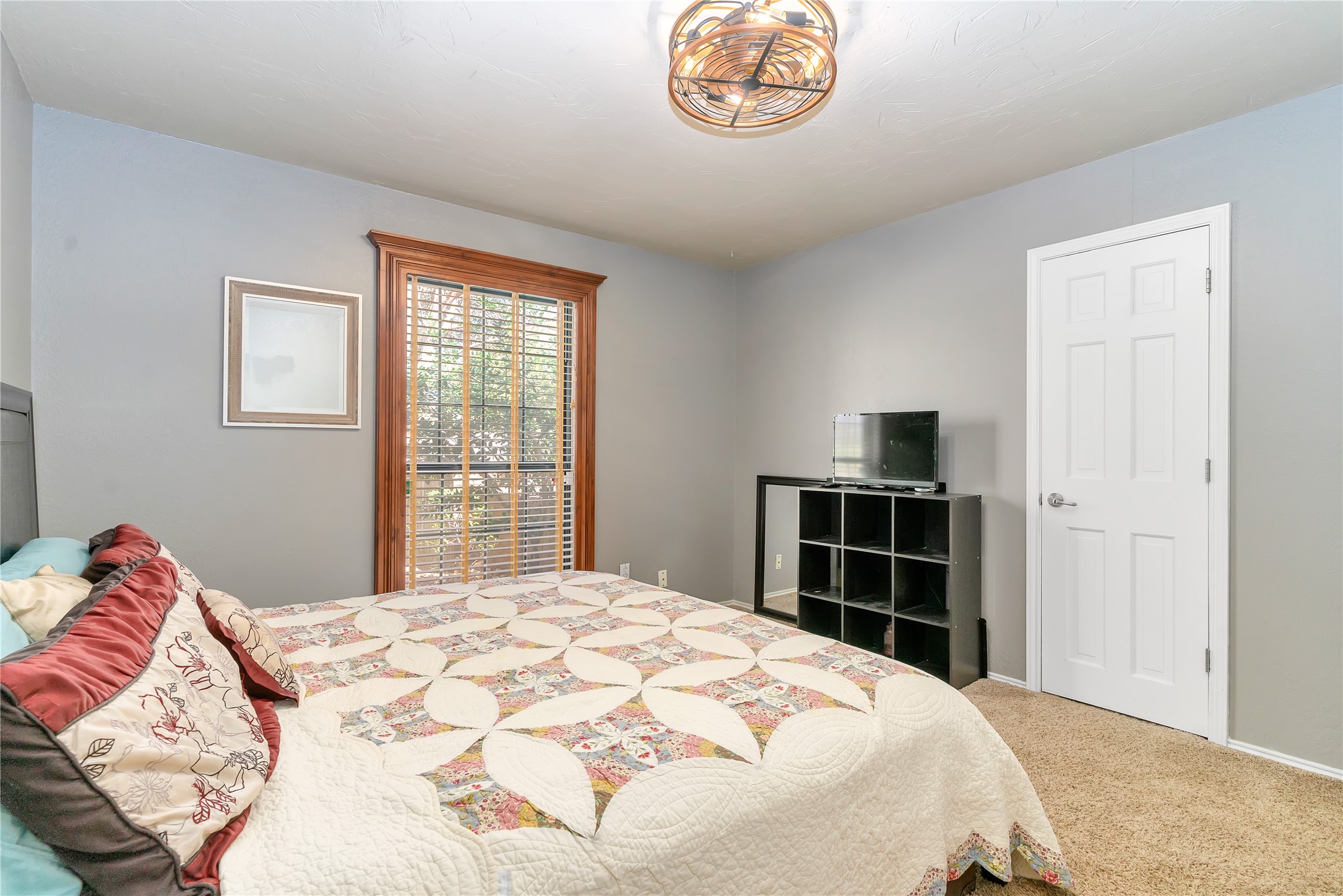 1503 W Westhill Drive