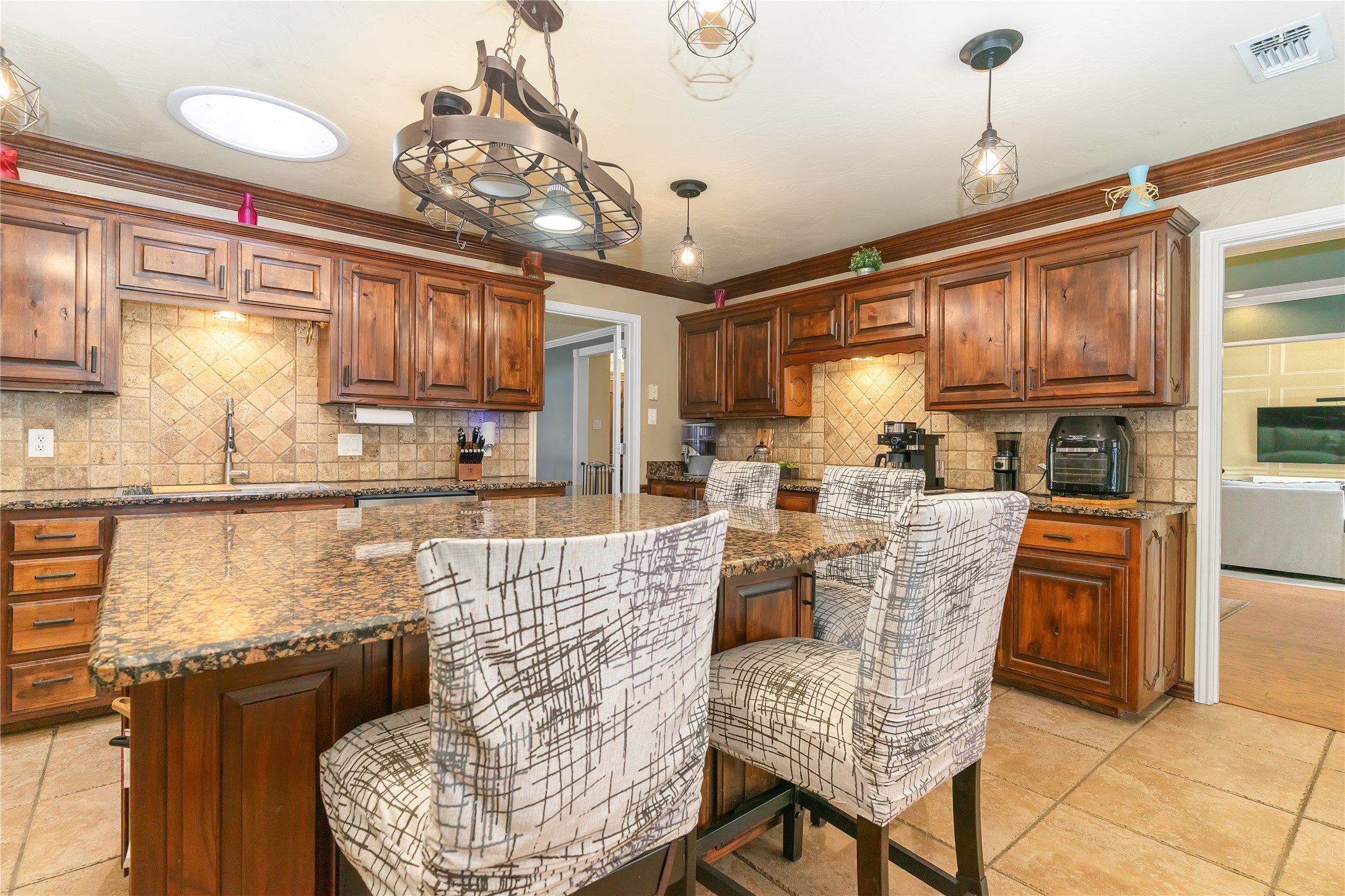 1503 W Westhill Drive