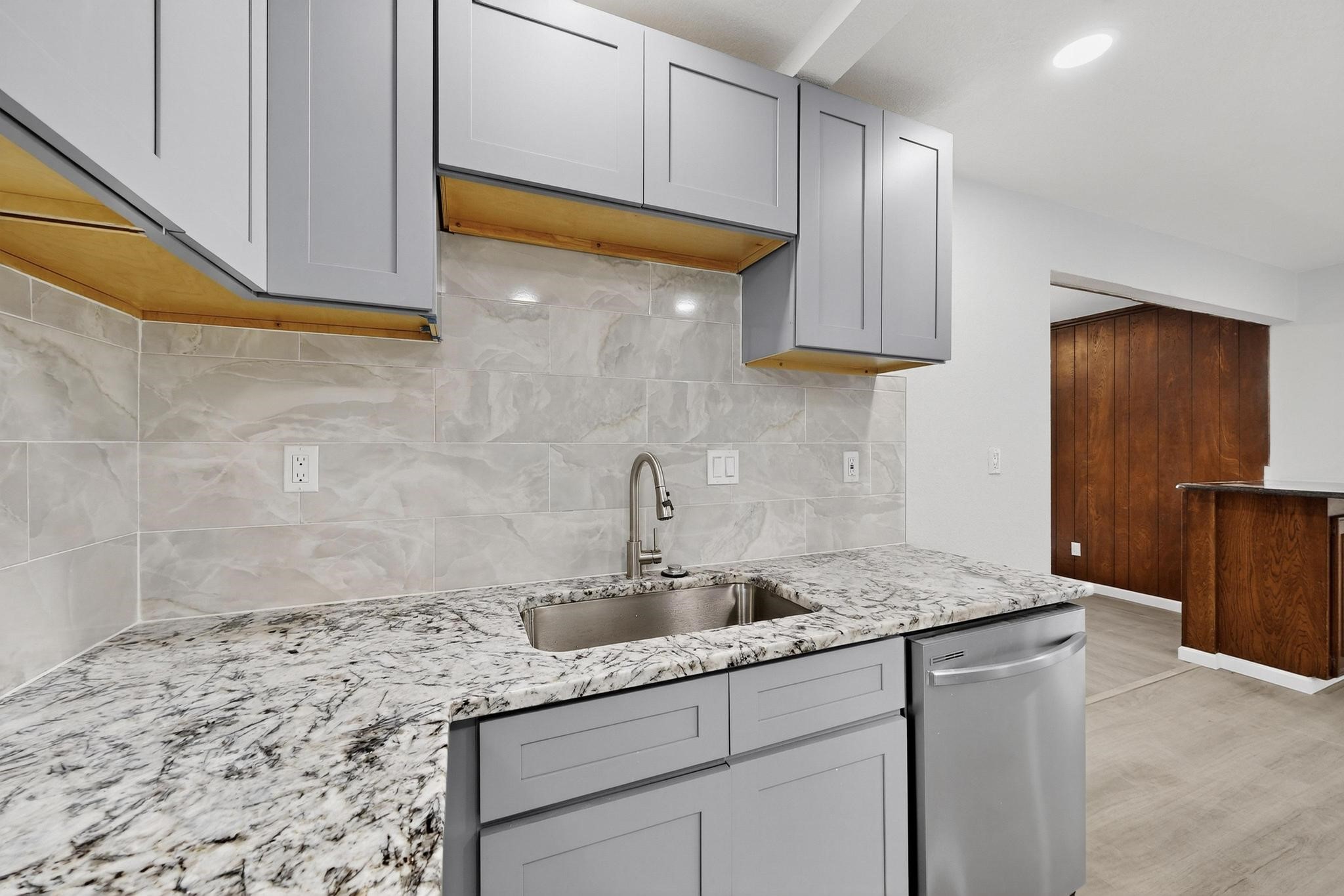 14024 Horseshoe Trail