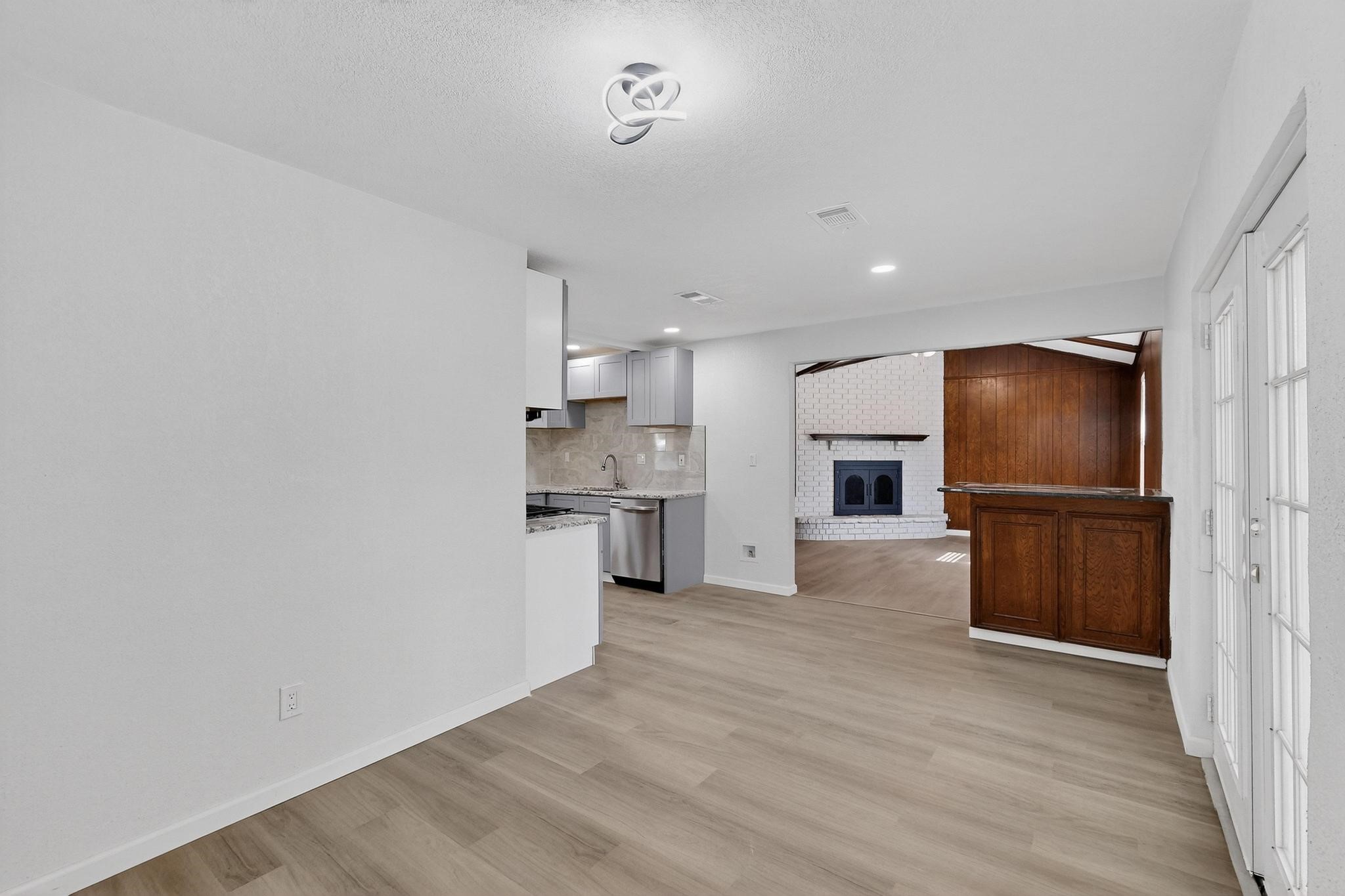 14024 Horseshoe Trail