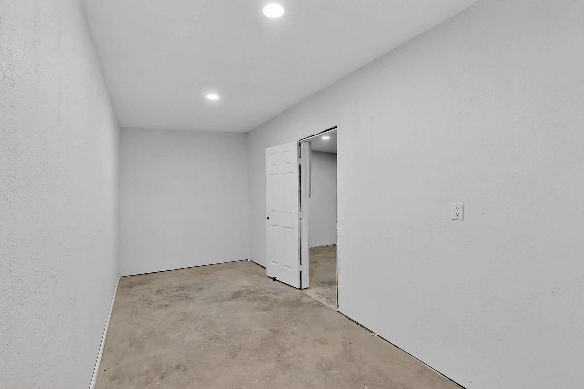 14024 Horseshoe Trail