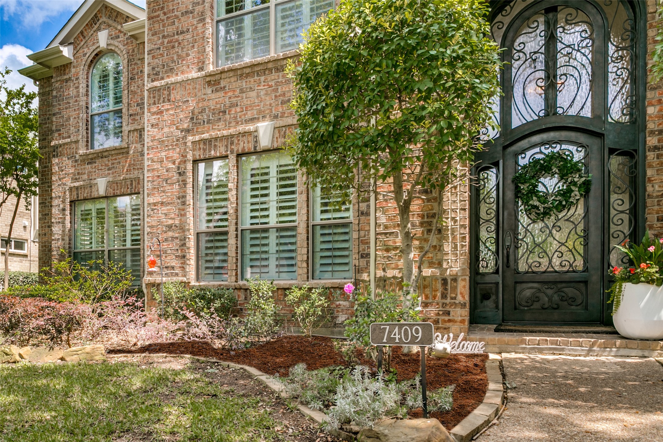 7409 Sugar Maple Drive