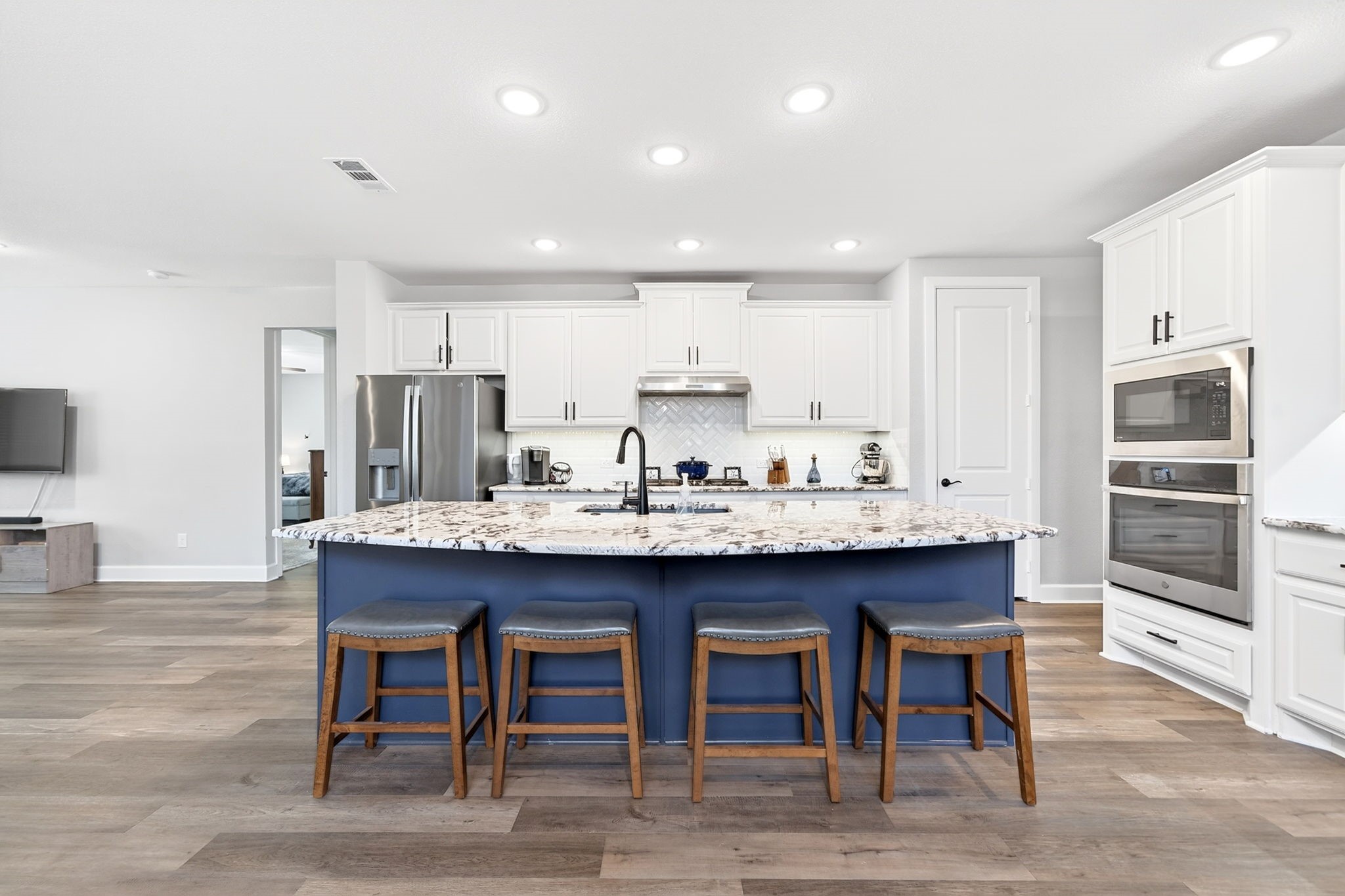 1469 Lawnview Drive