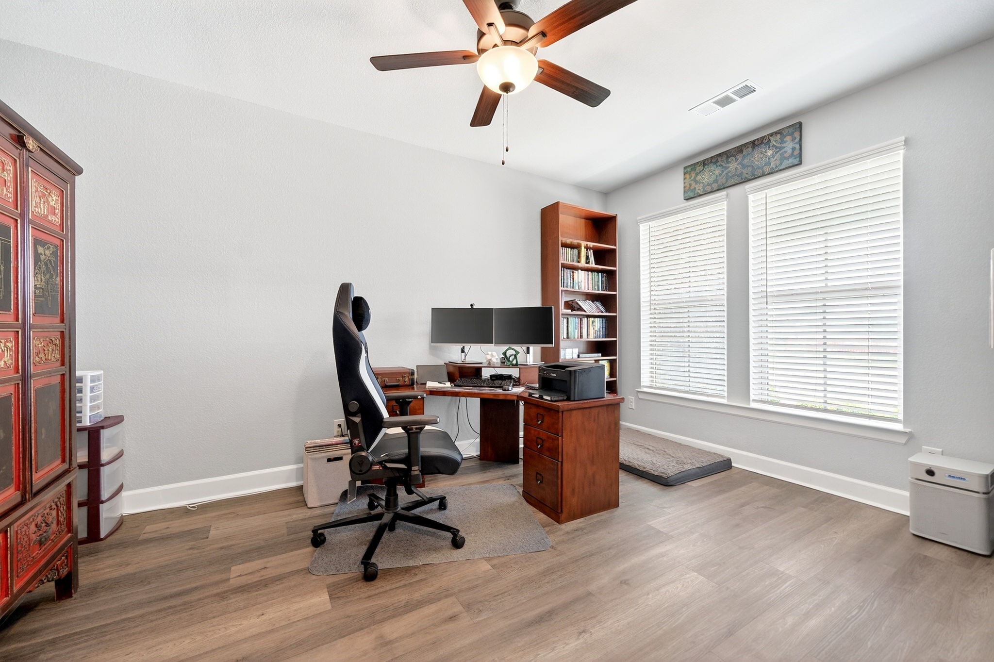 1469 Lawnview Drive