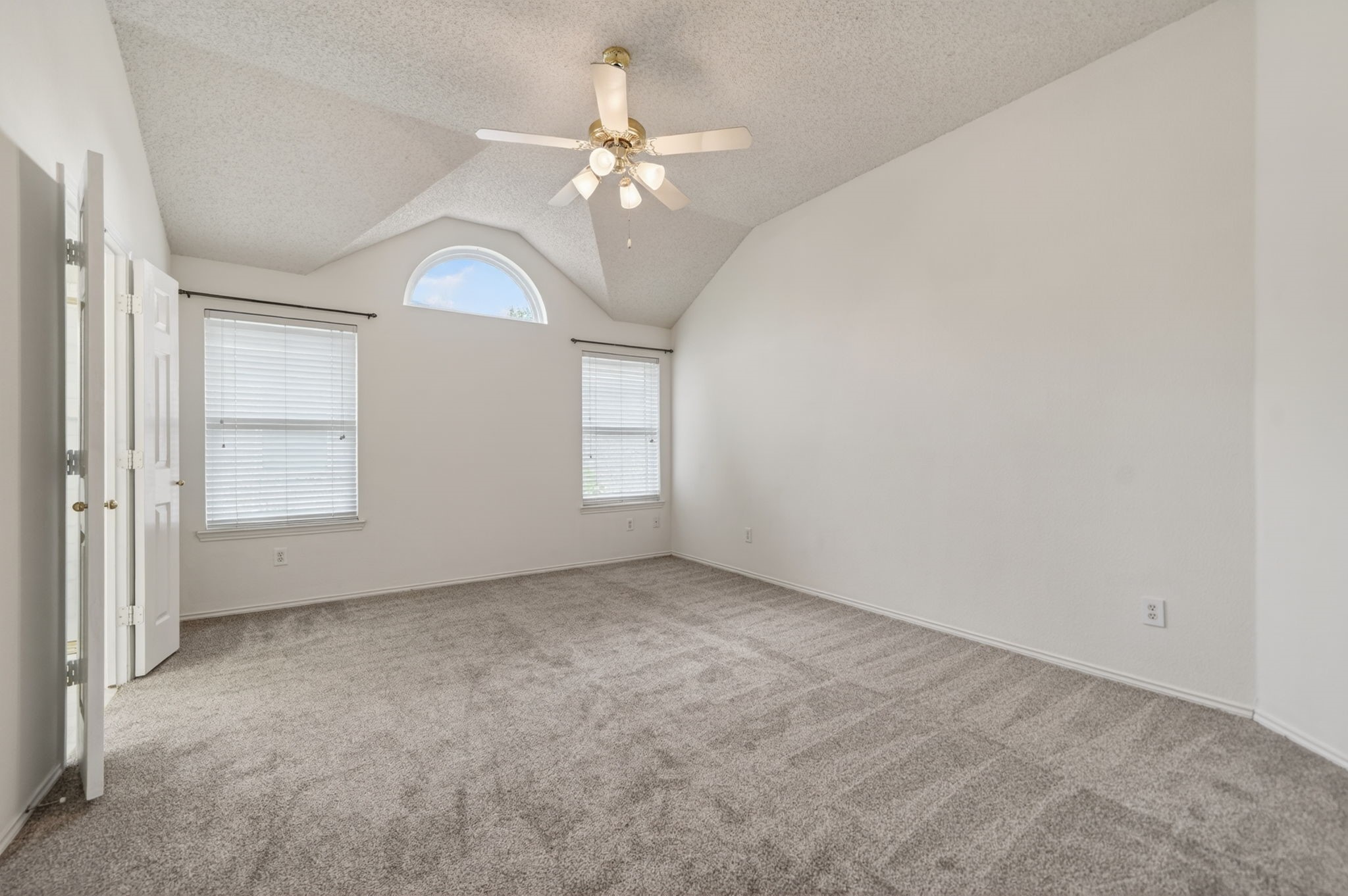 2505 Ash Creek