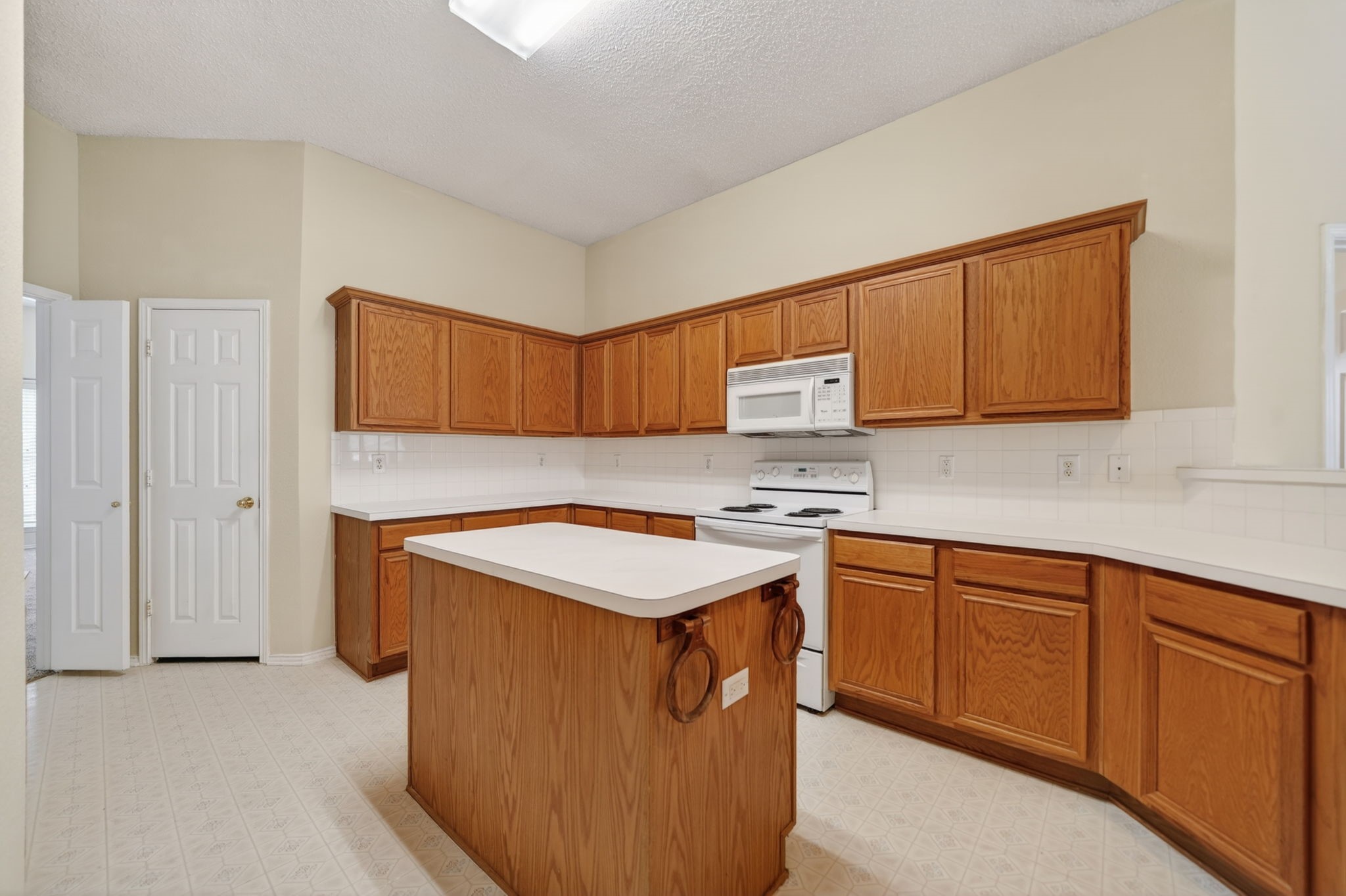 2505 Ash Creek