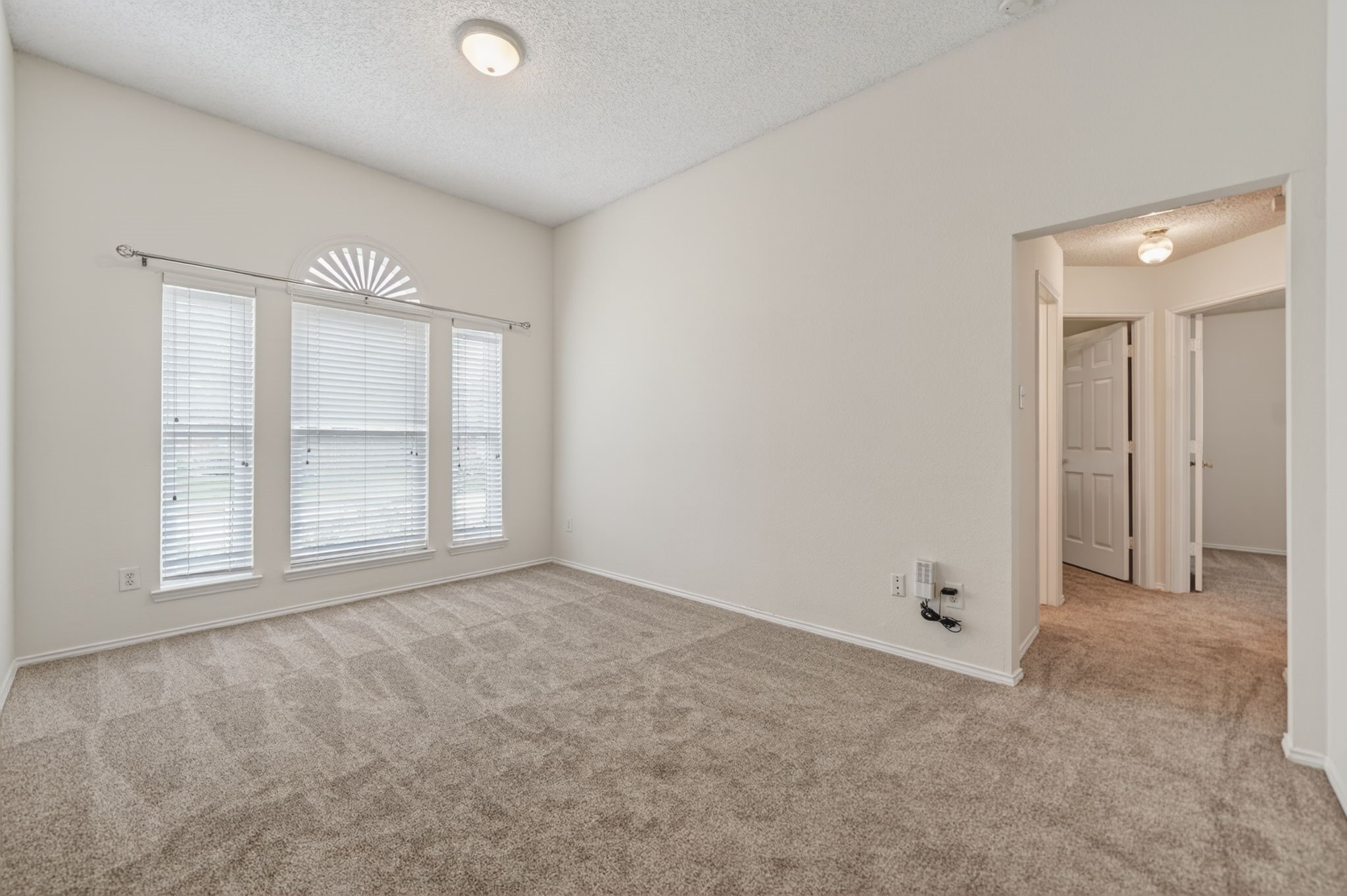 2505 Ash Creek
