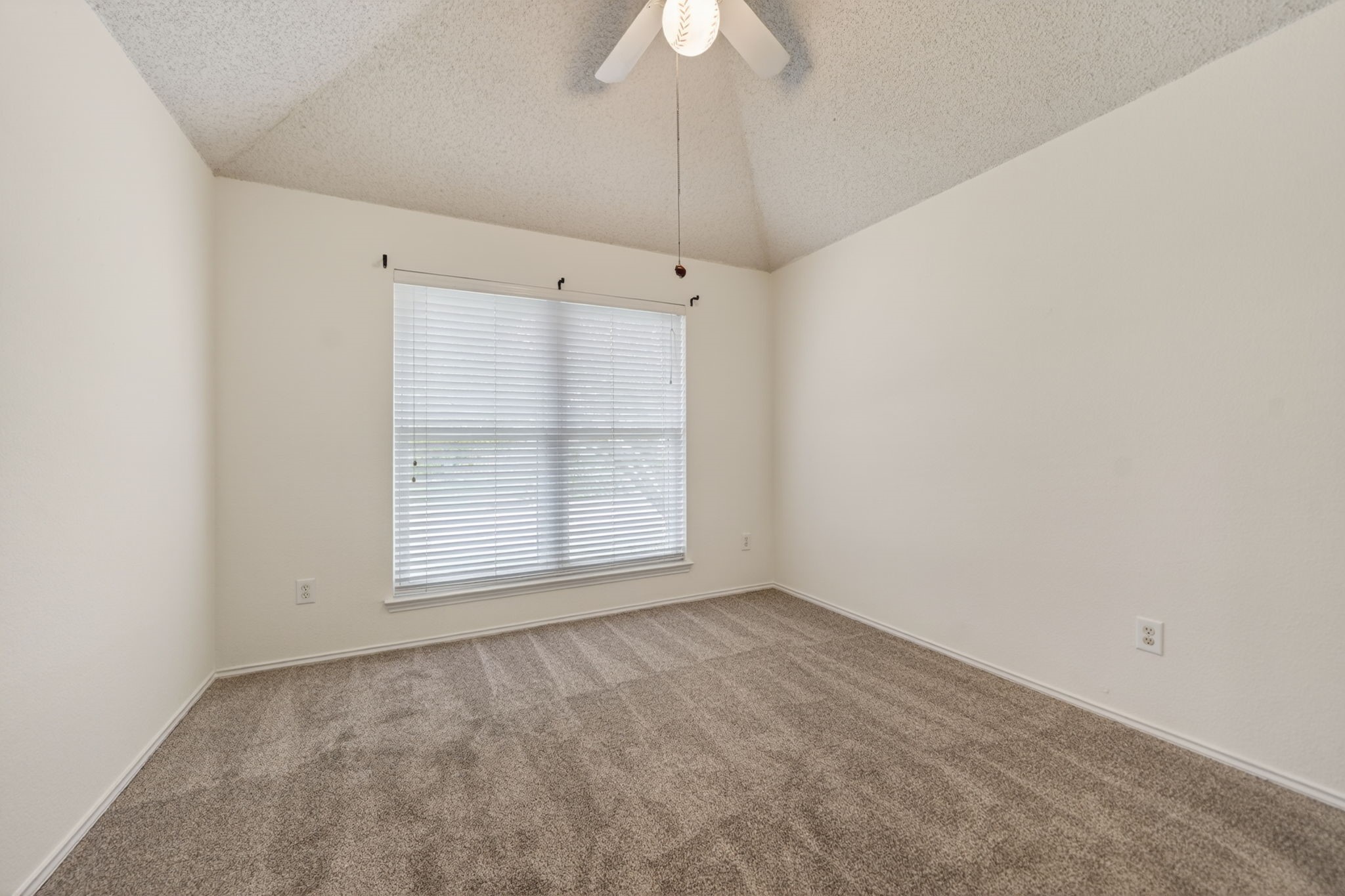 2505 Ash Creek