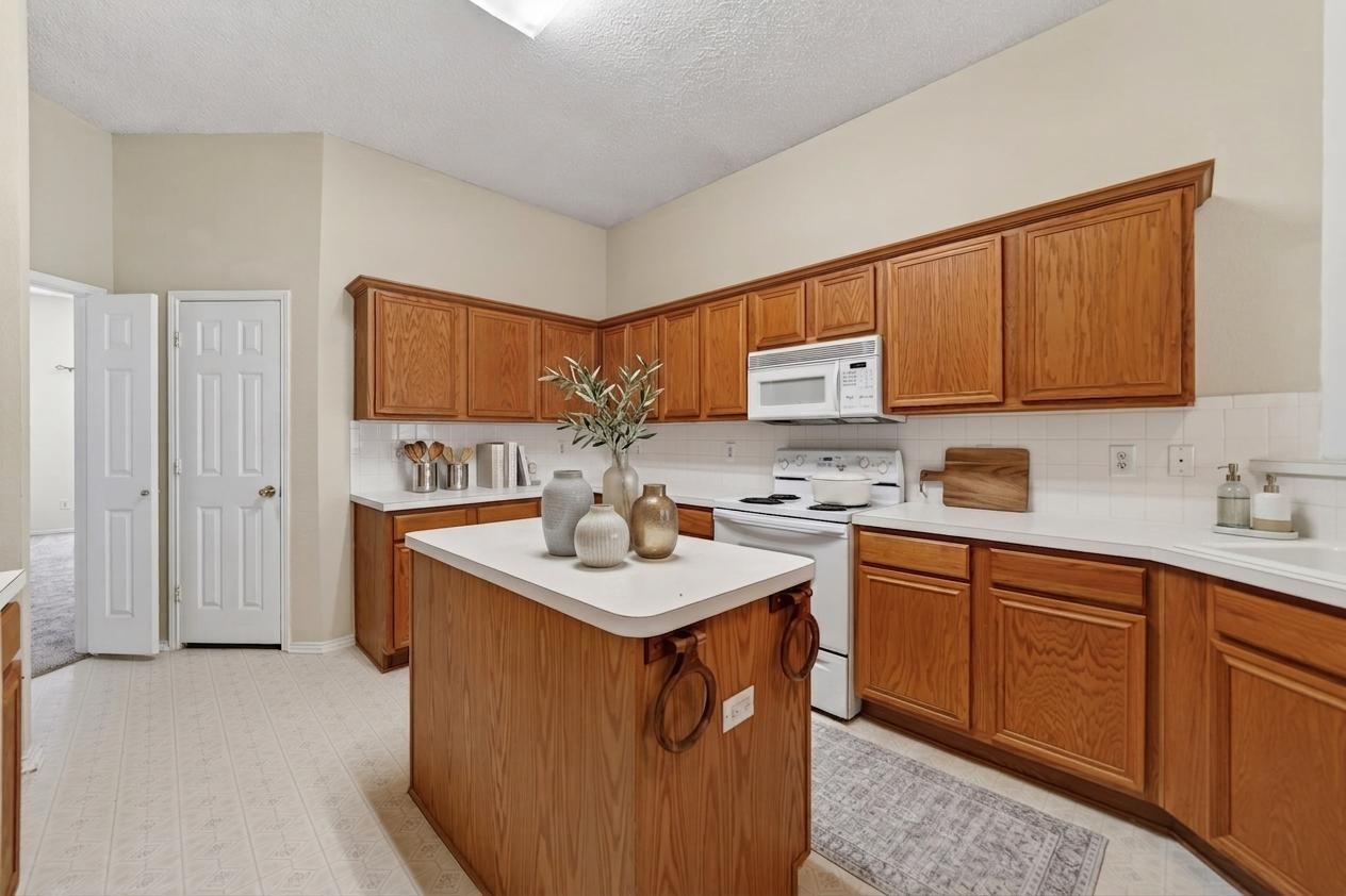 2505 Ash Creek
