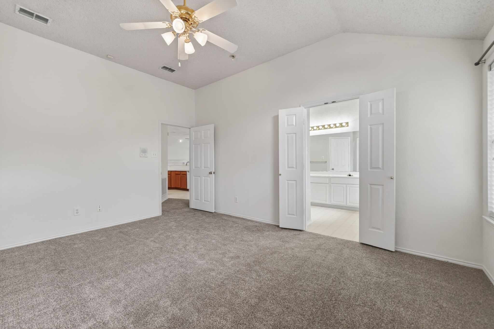 2505 Ash Creek