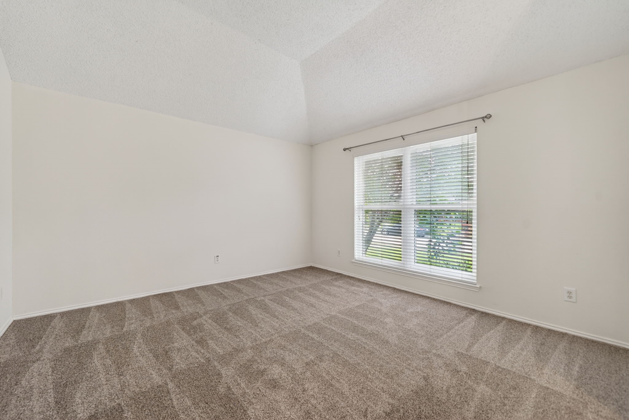 2505 Ash Creek