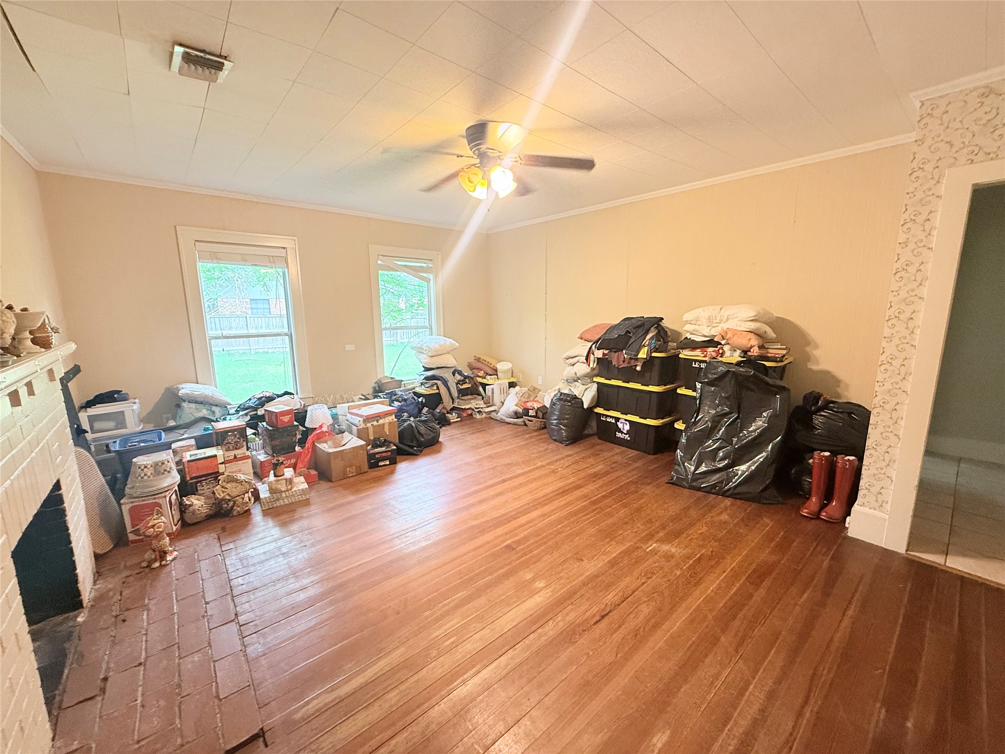 302 W Orville Street