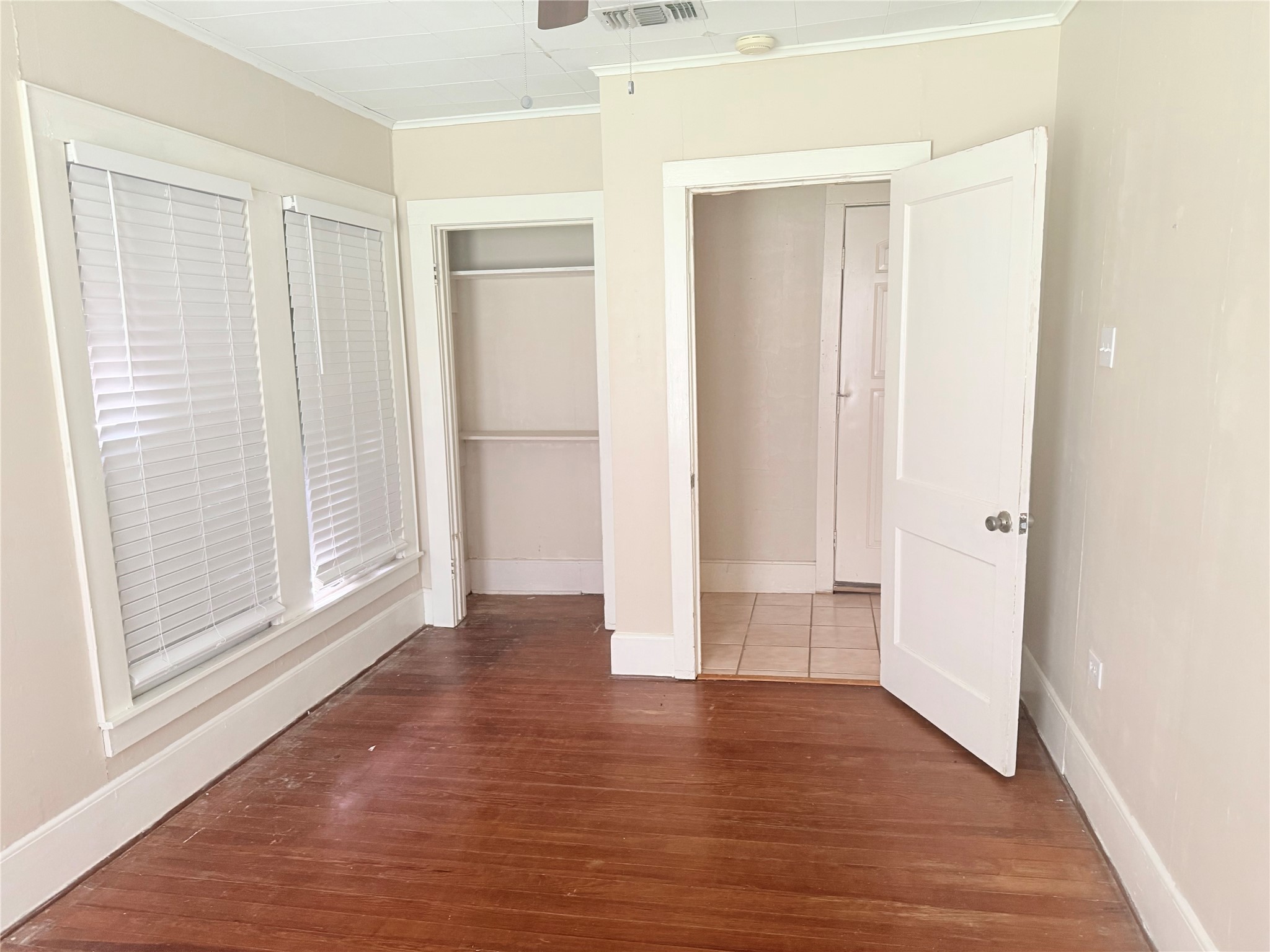 302 W Orville Street