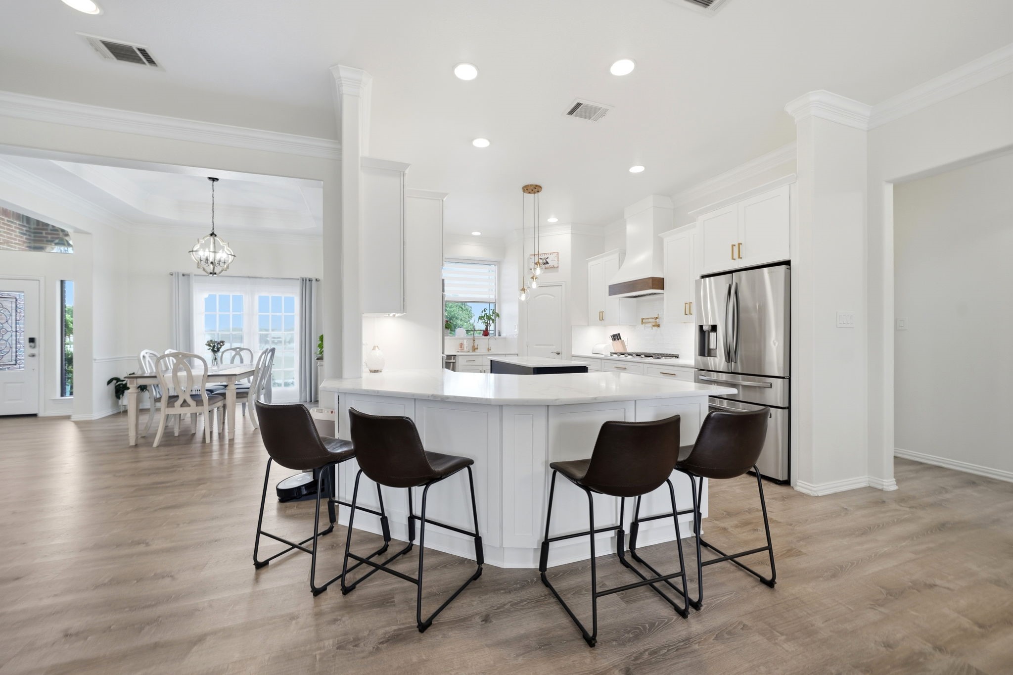 12176 Livingston Way