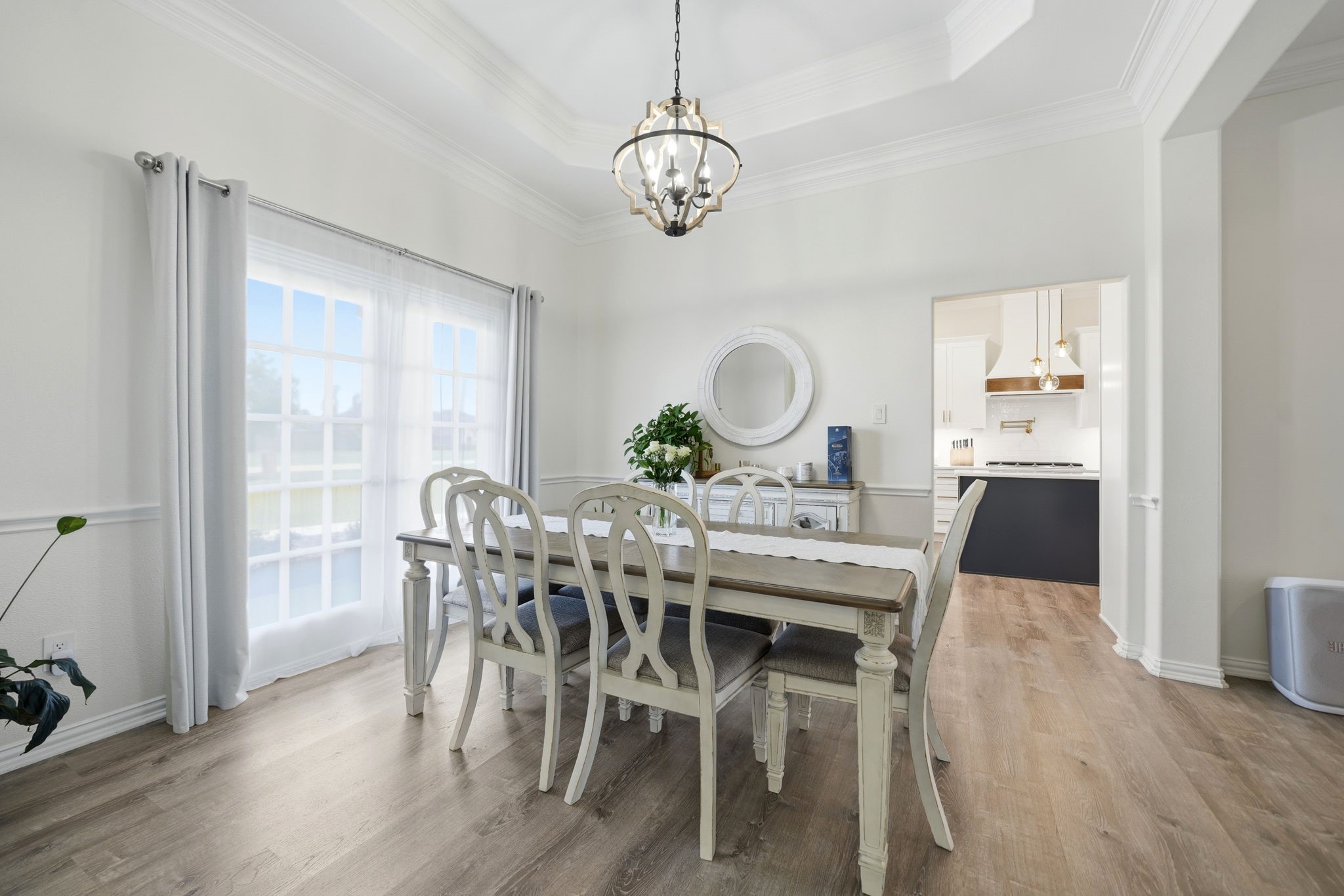 12176 Livingston Way