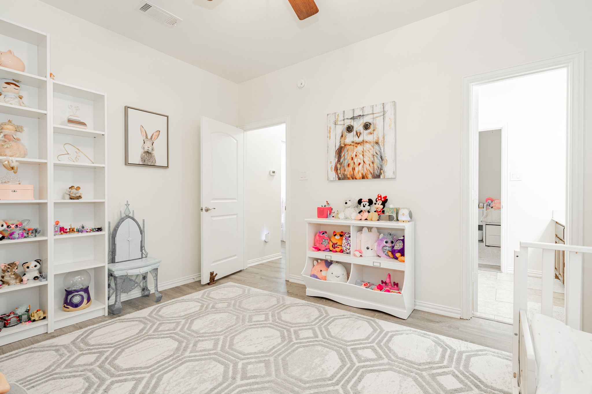 12176 Livingston Way