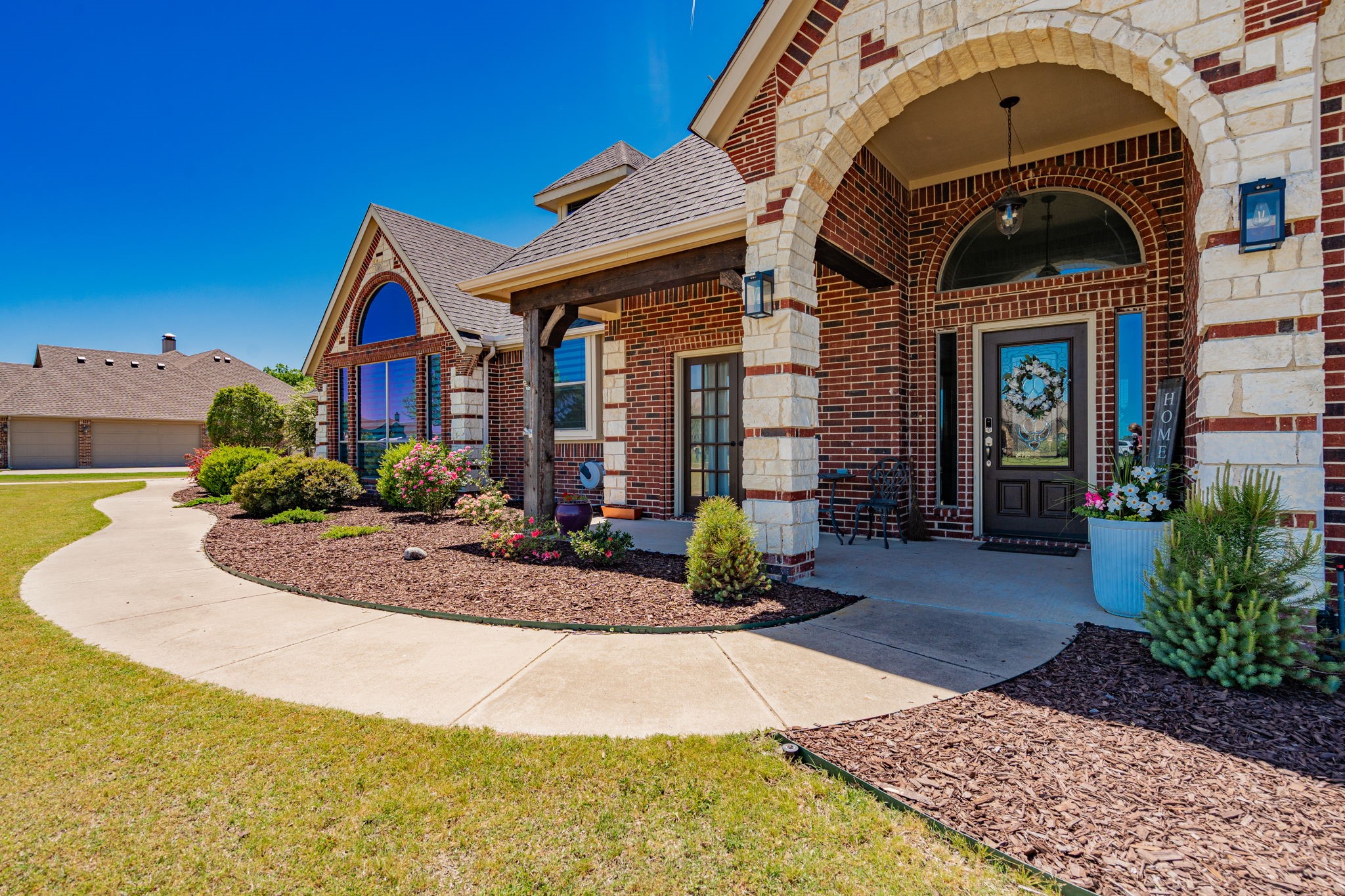 12176 Livingston Way