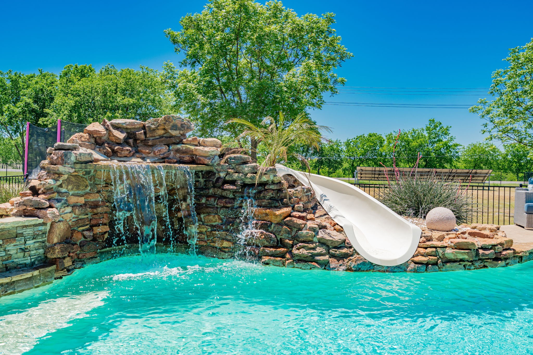 12176 Livingston Way