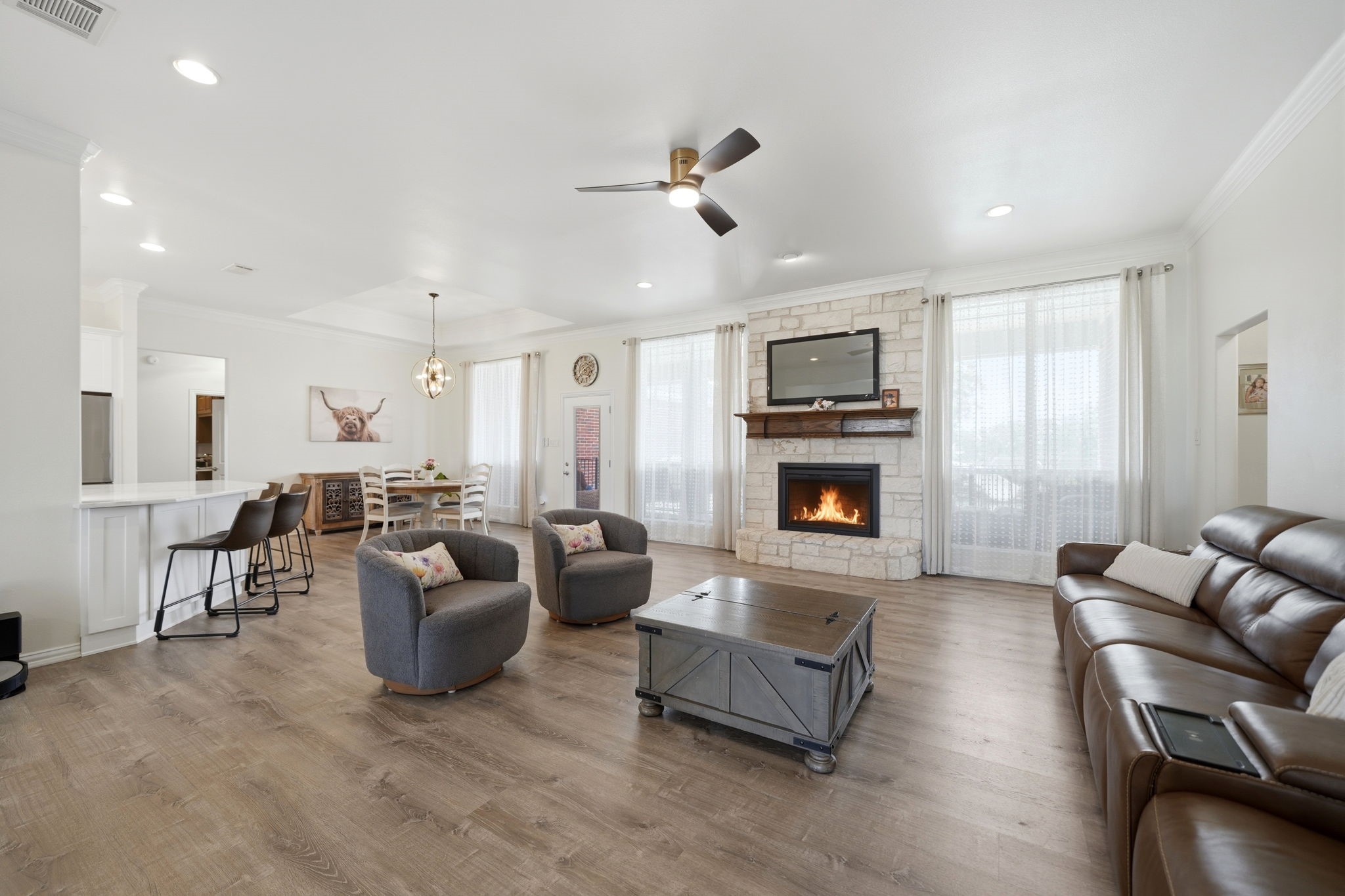 12176 Livingston Way