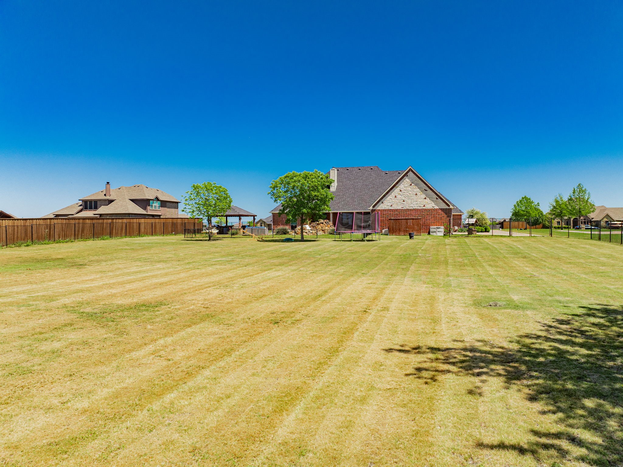 12176 Livingston Way