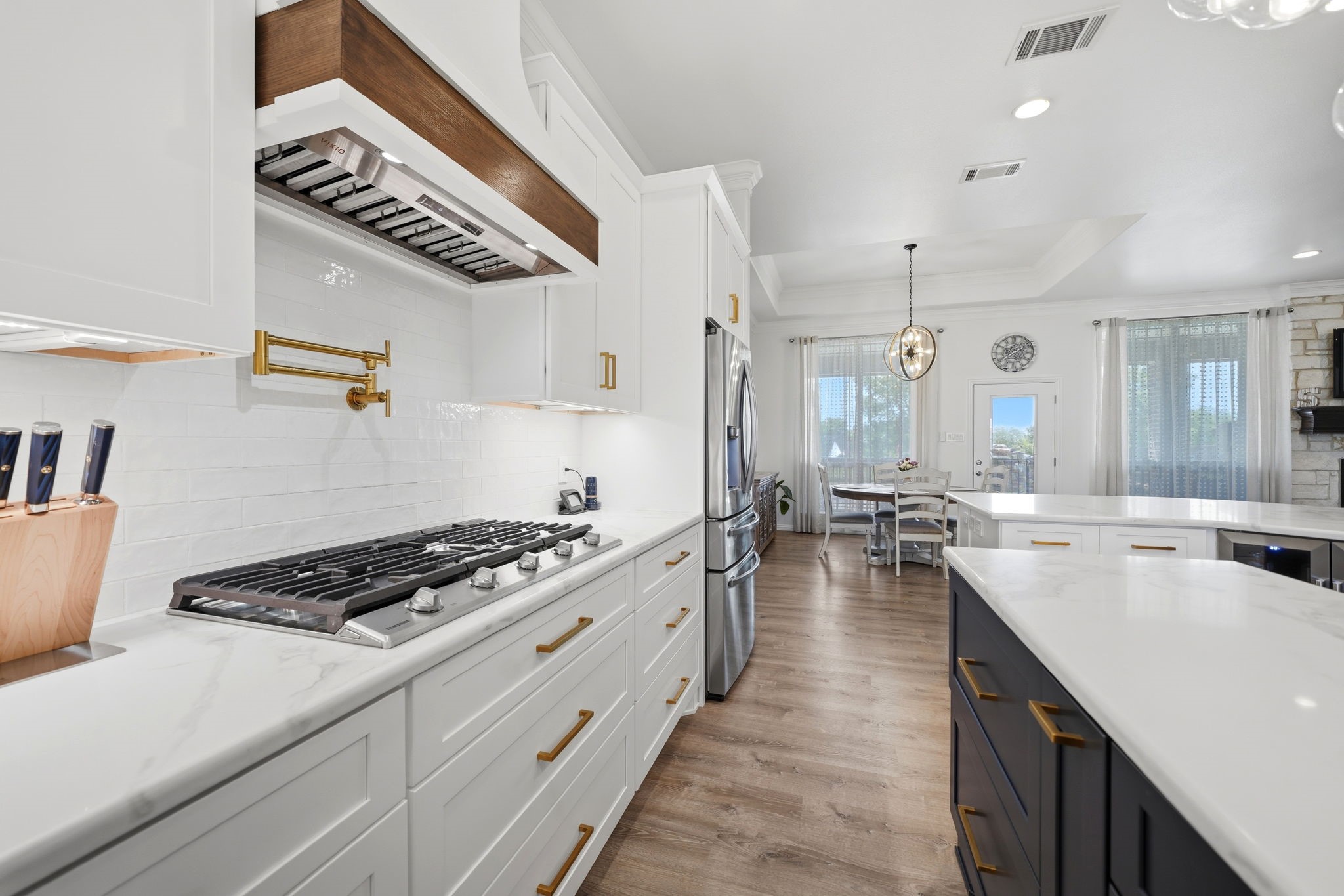 12176 Livingston Way