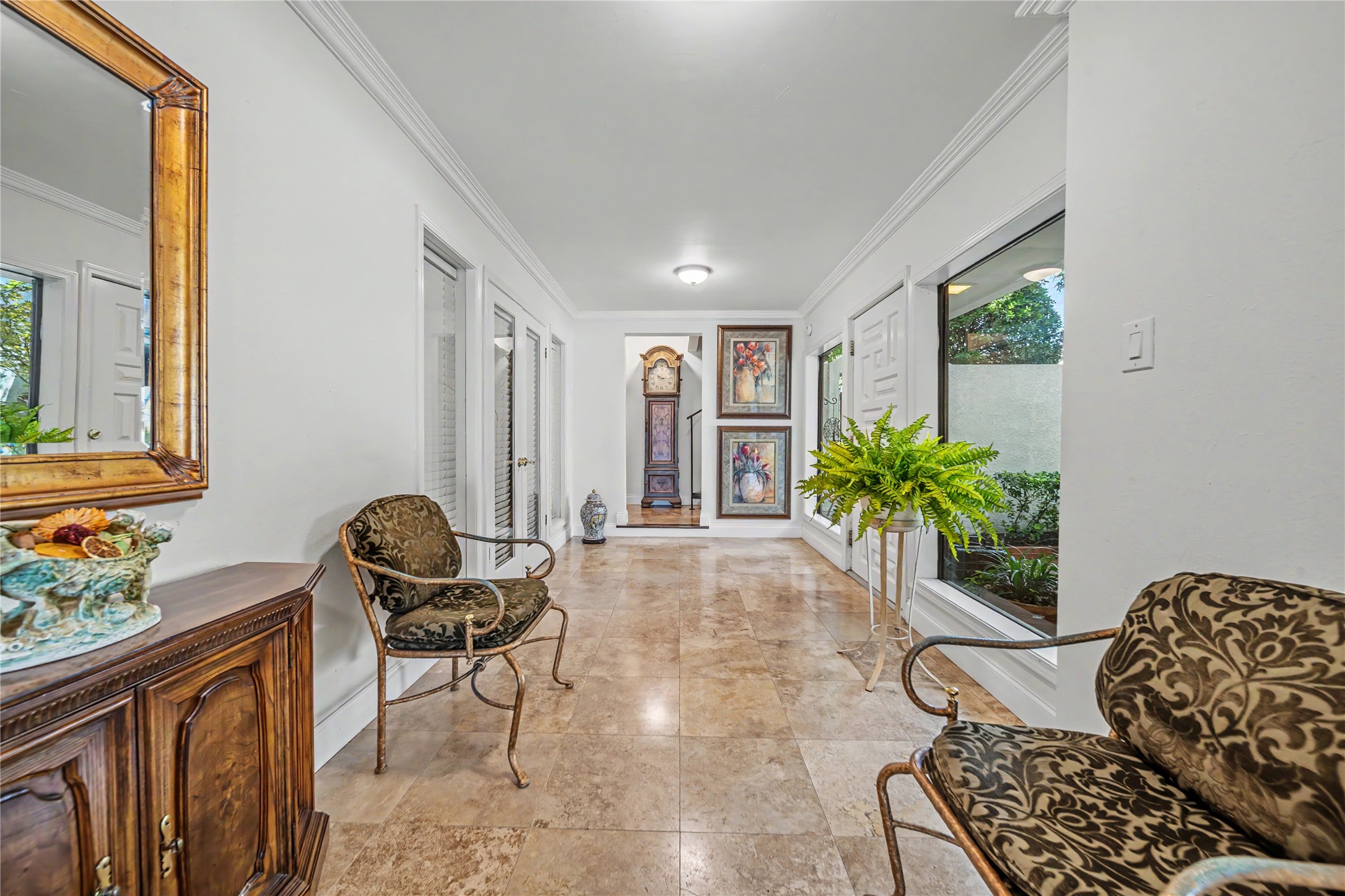 3516 Lakeside Drive
