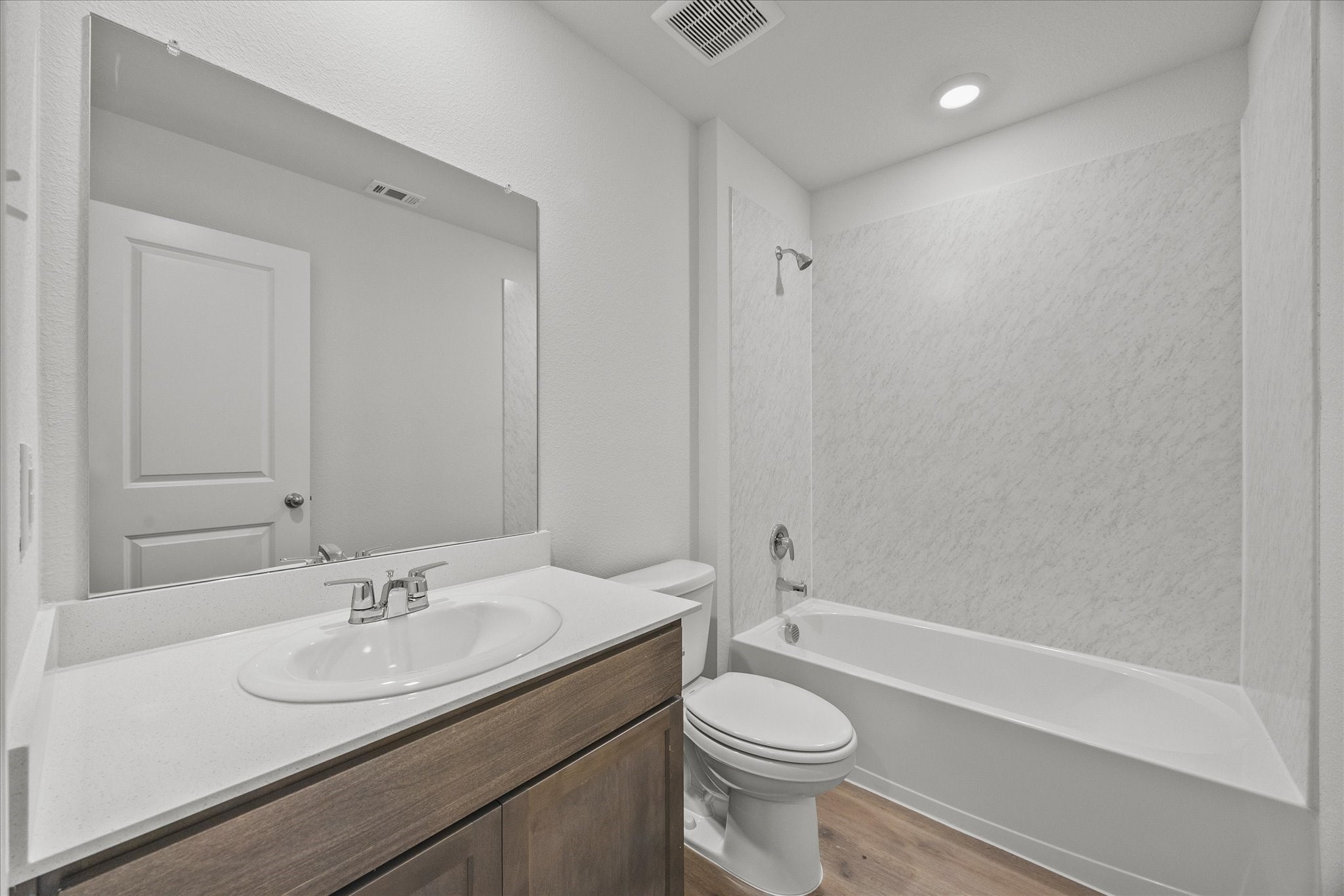 2307 Albert Lane