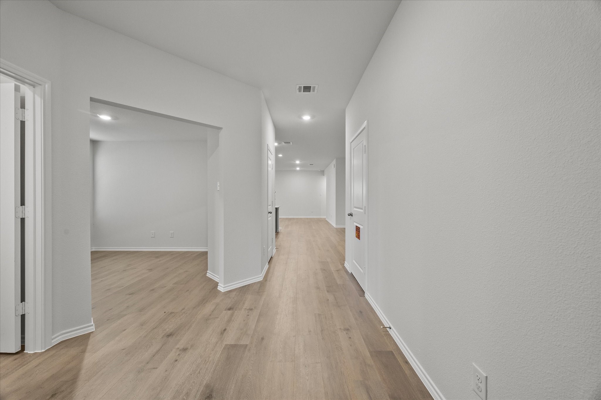 2307 Albert Lane