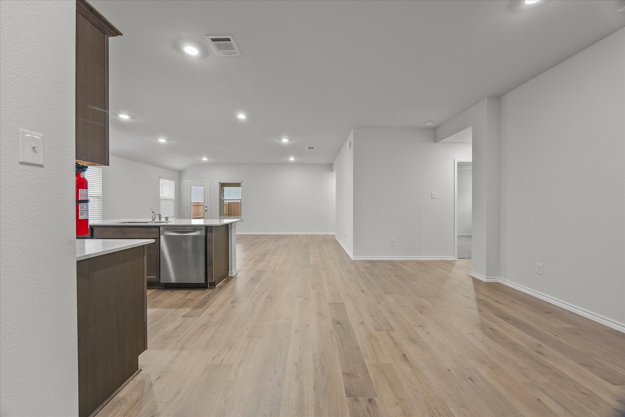 2307 Albert Lane