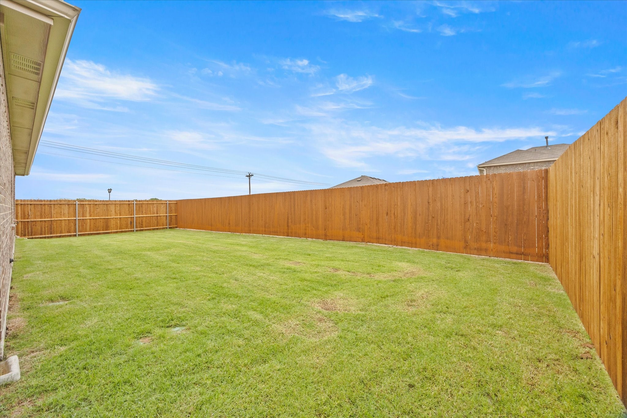 2307 Albert Lane