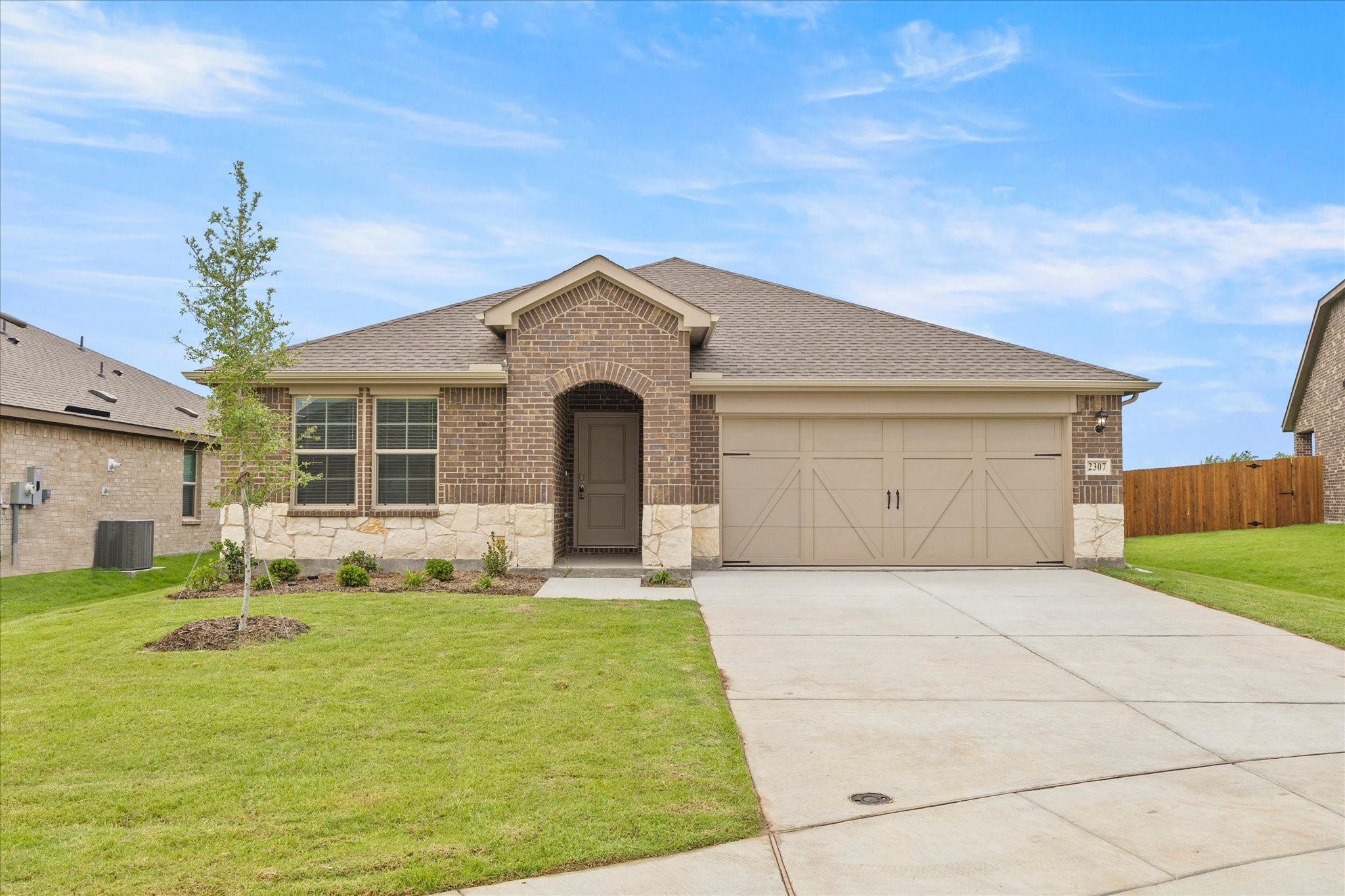 2307 Albert Lane