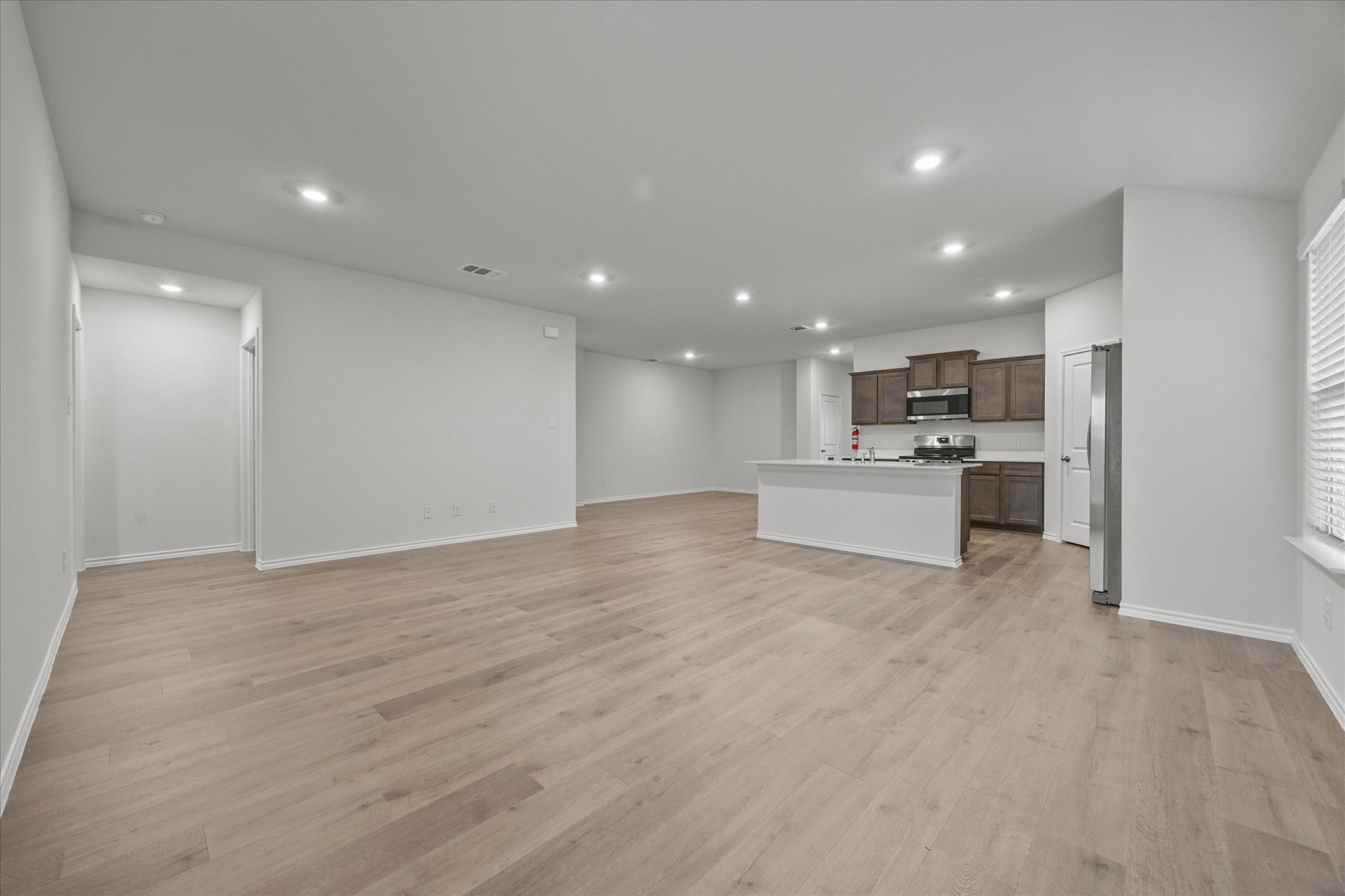 2307 Albert Lane