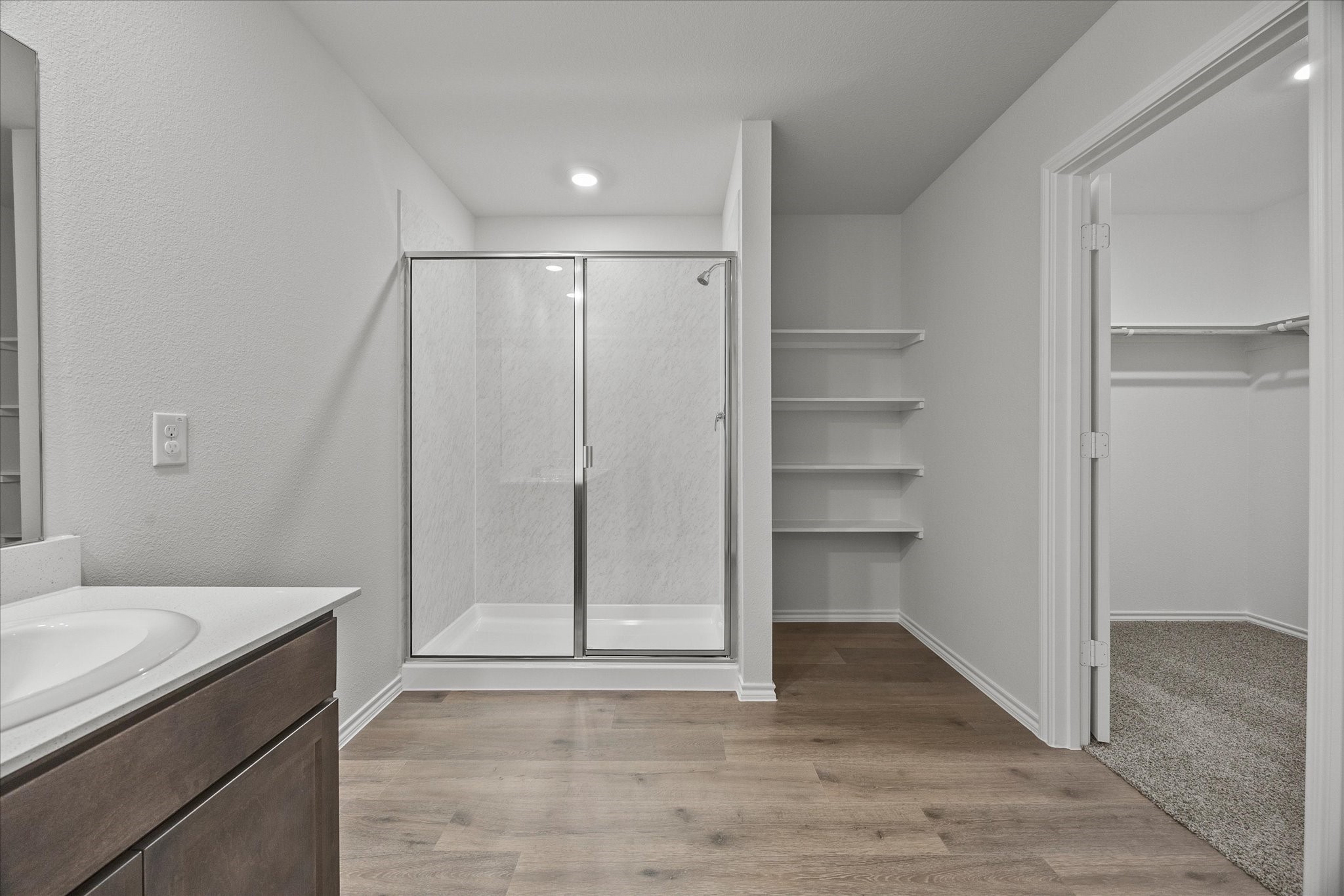 2307 Albert Lane