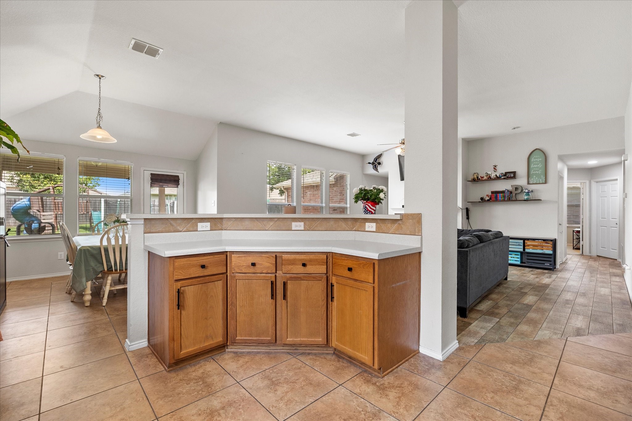 308 Creekwood Trail