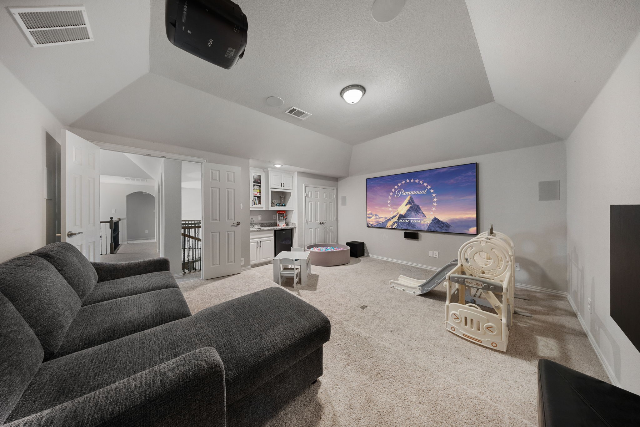 949 Gold Finch Lane
