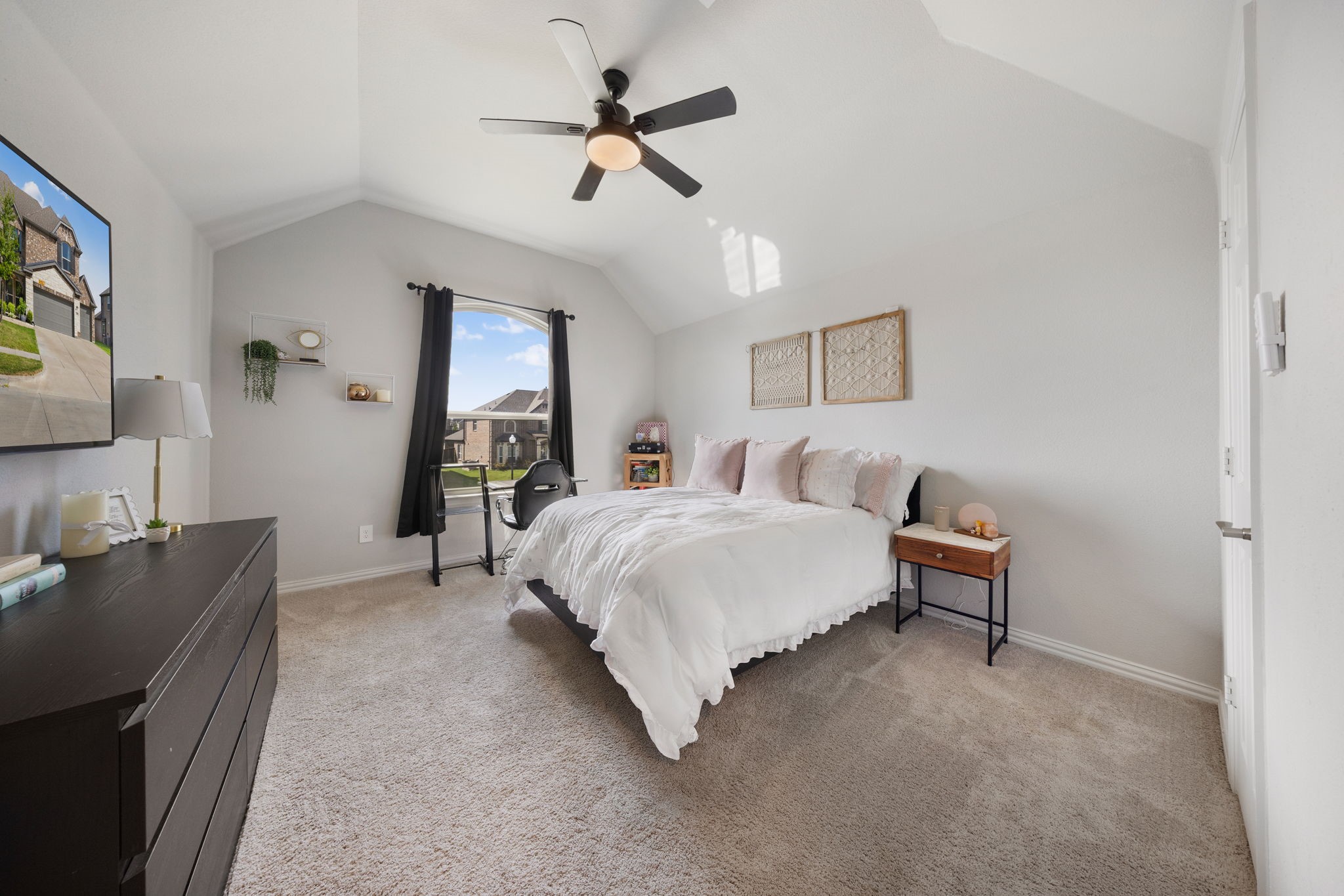 949 Gold Finch Lane