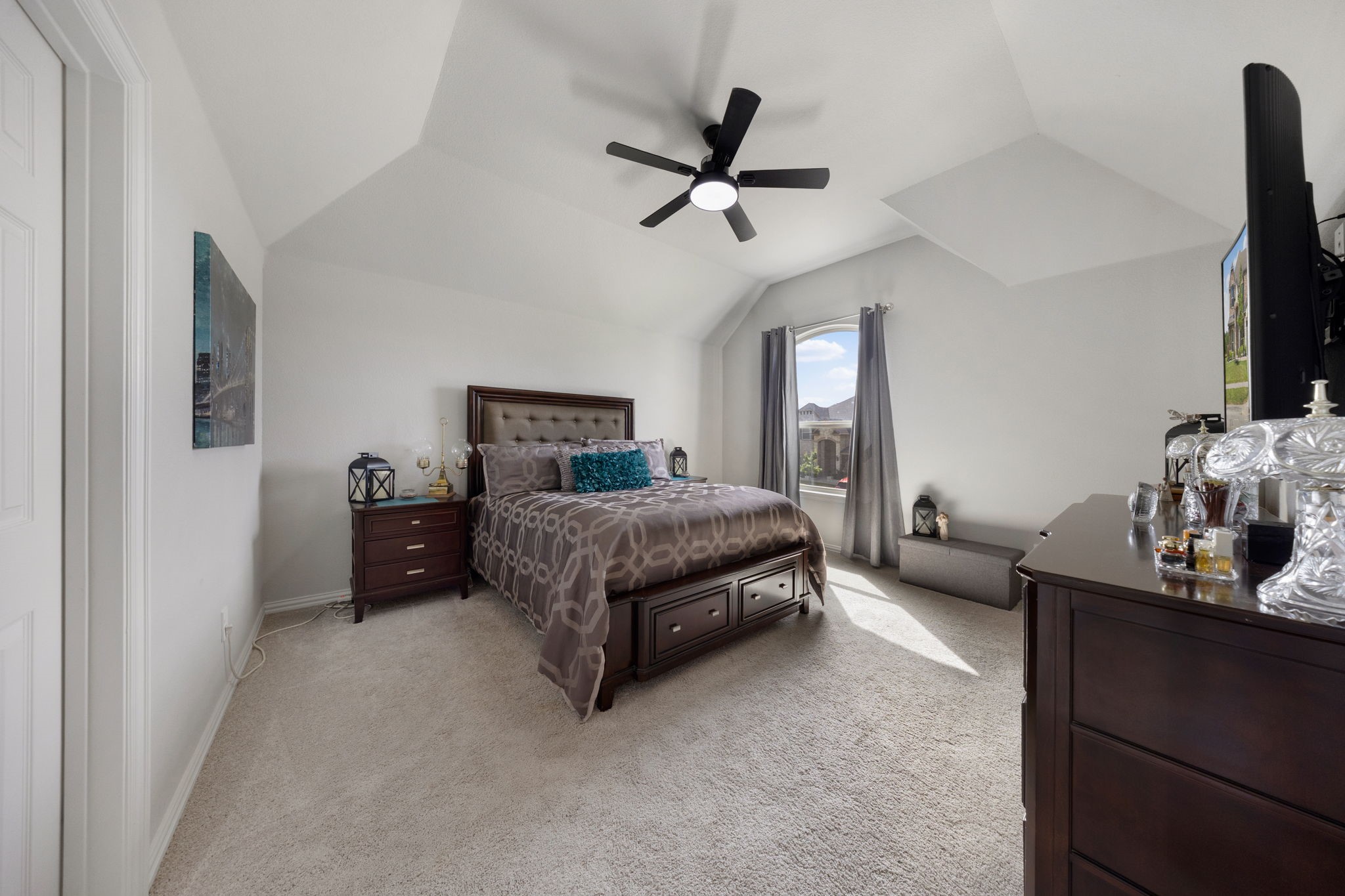 949 Gold Finch Lane