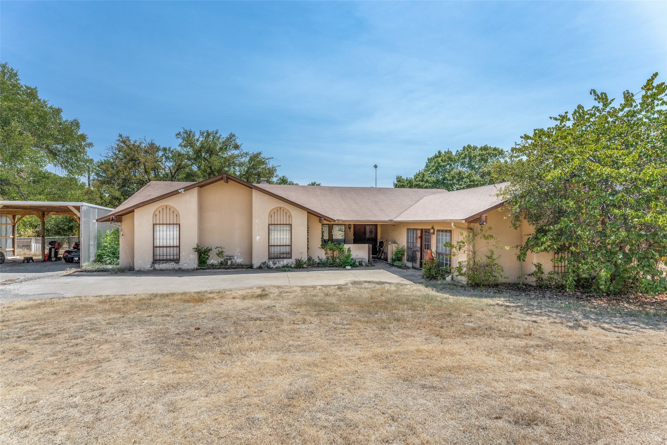 885 Kyle Circle