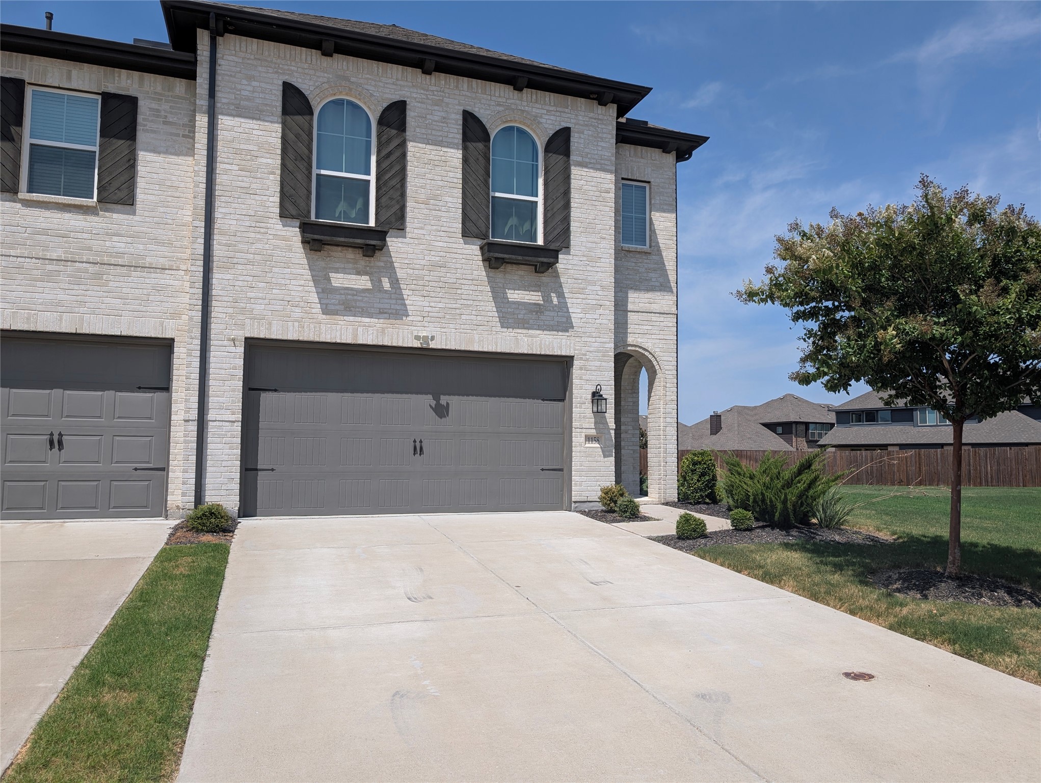 1158 Queensdown Way
