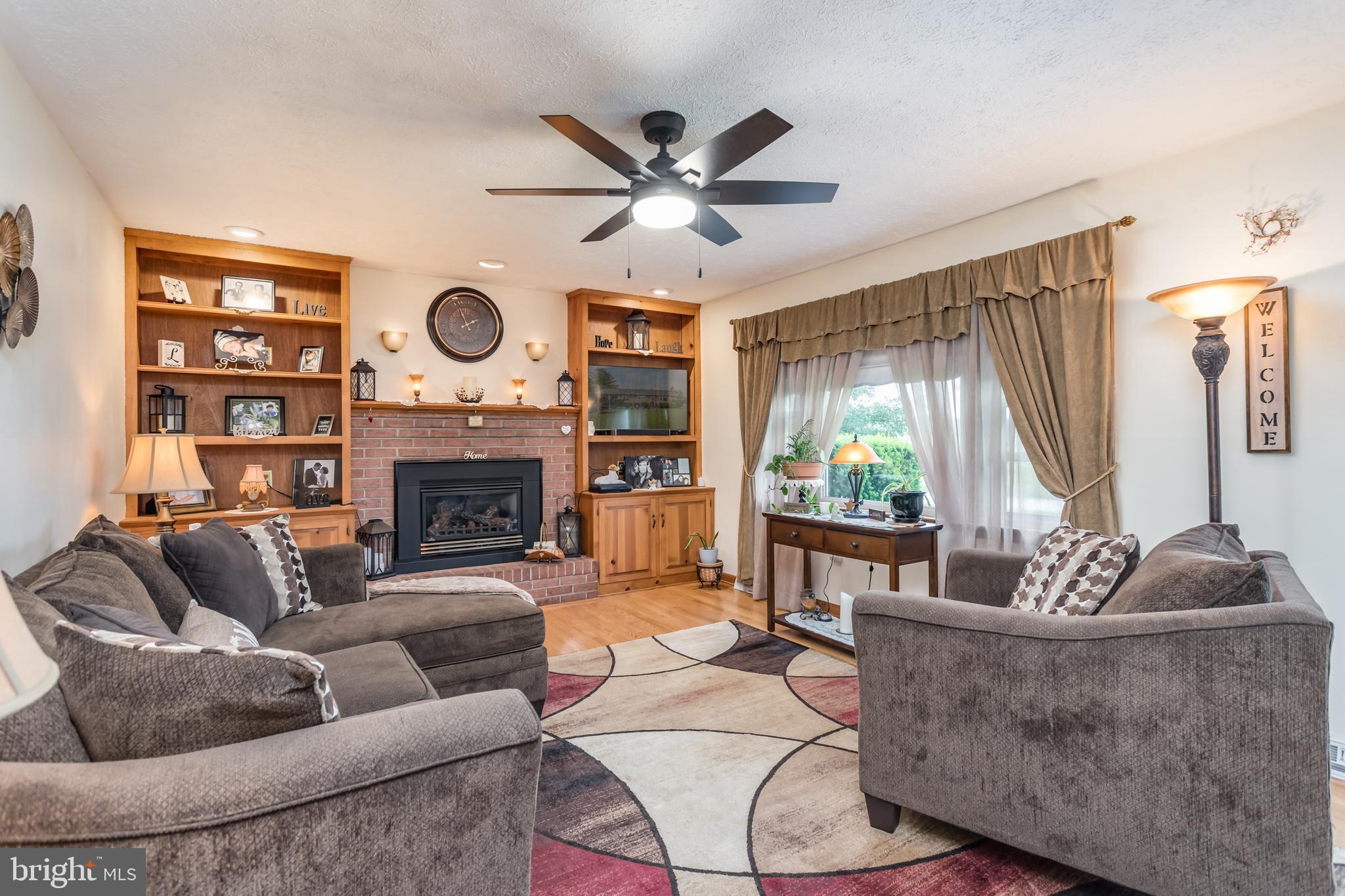 1085 GREENWOOD ROAD
