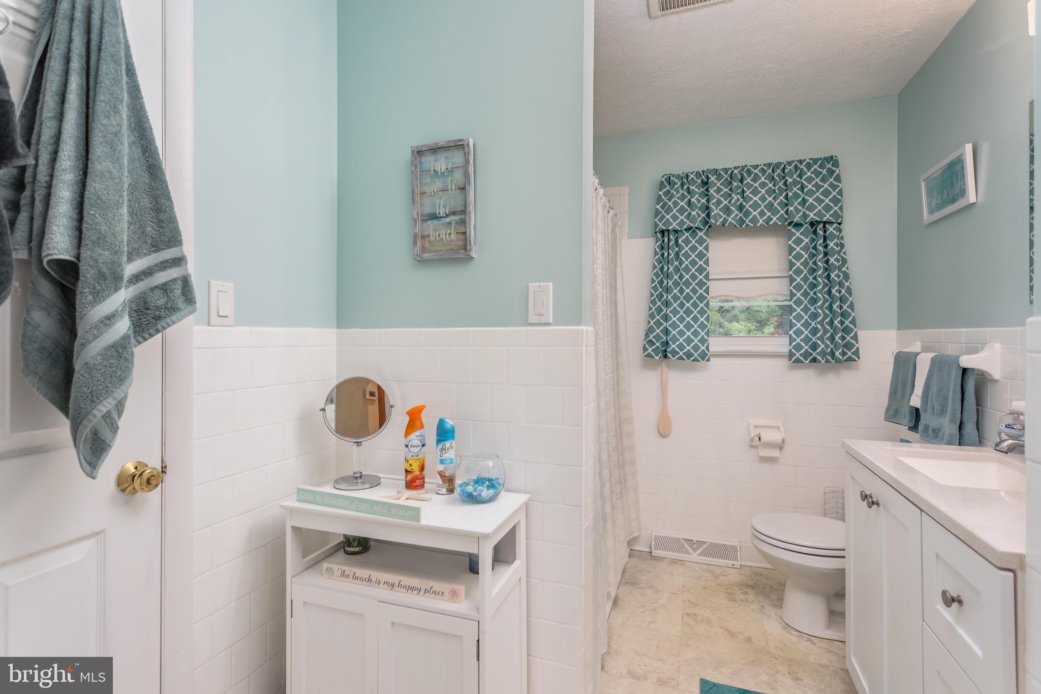 1085 GREENWOOD ROAD