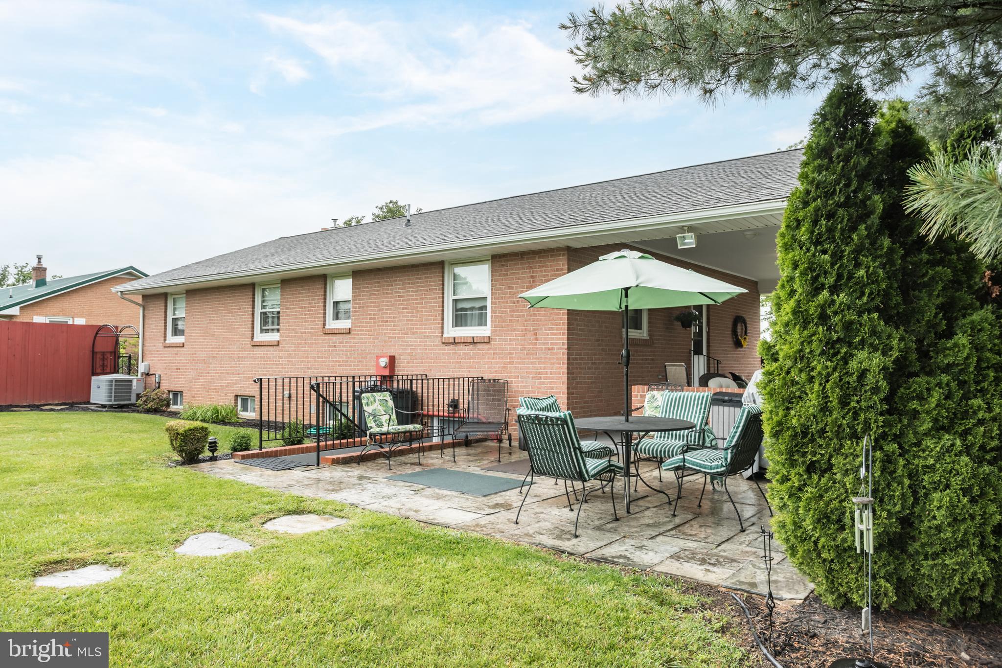 1085 GREENWOOD ROAD