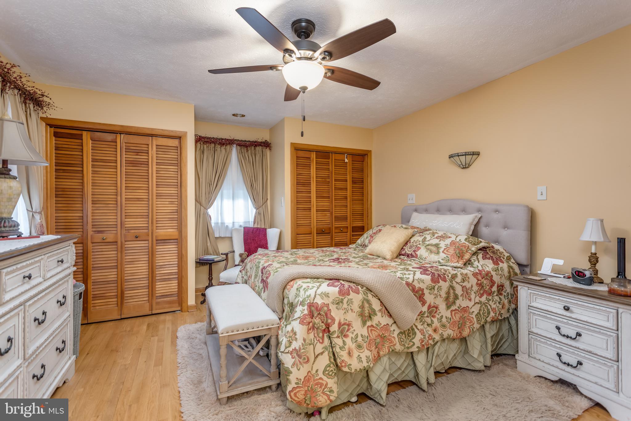 1085 GREENWOOD ROAD