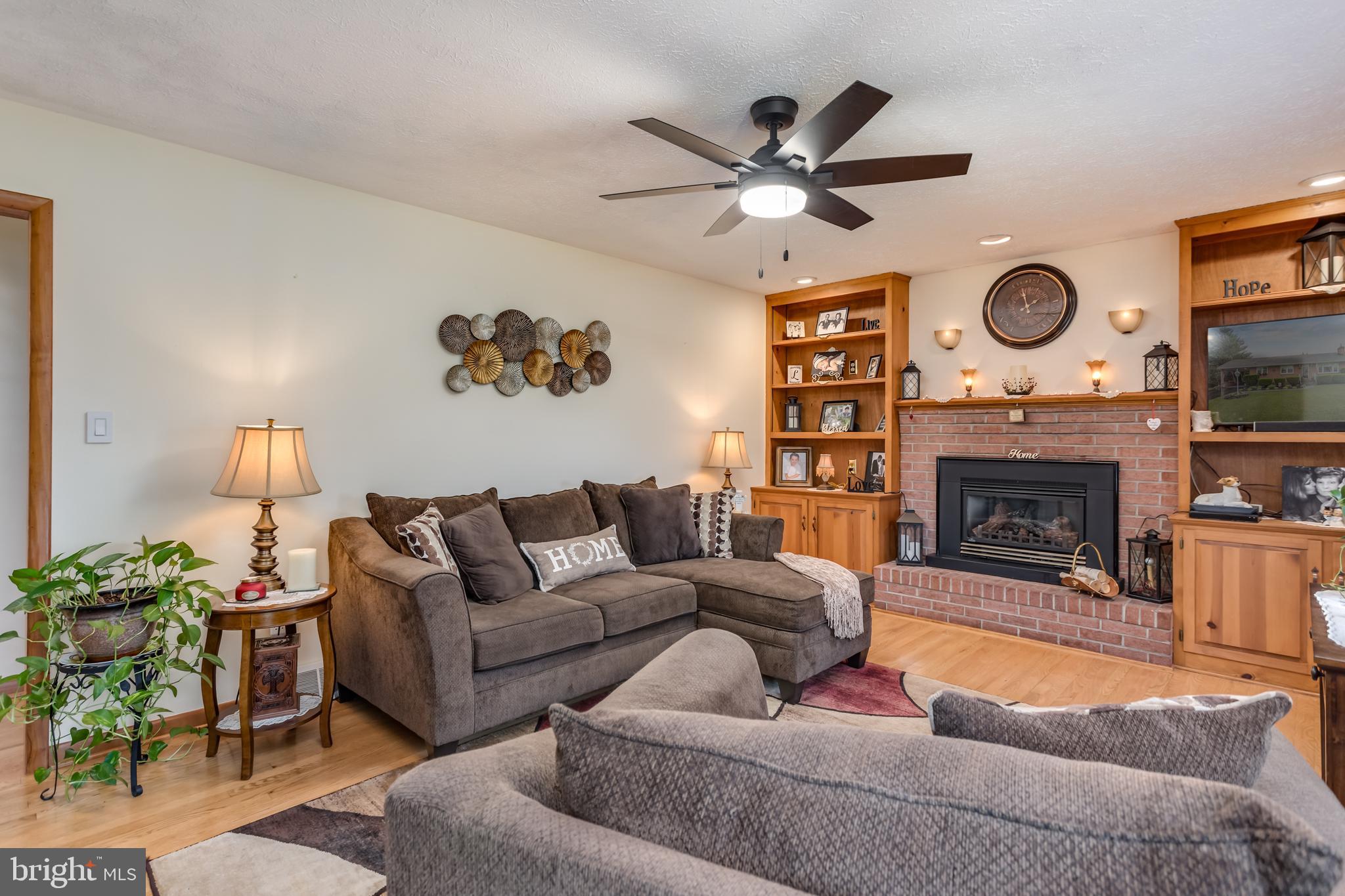1085 GREENWOOD ROAD