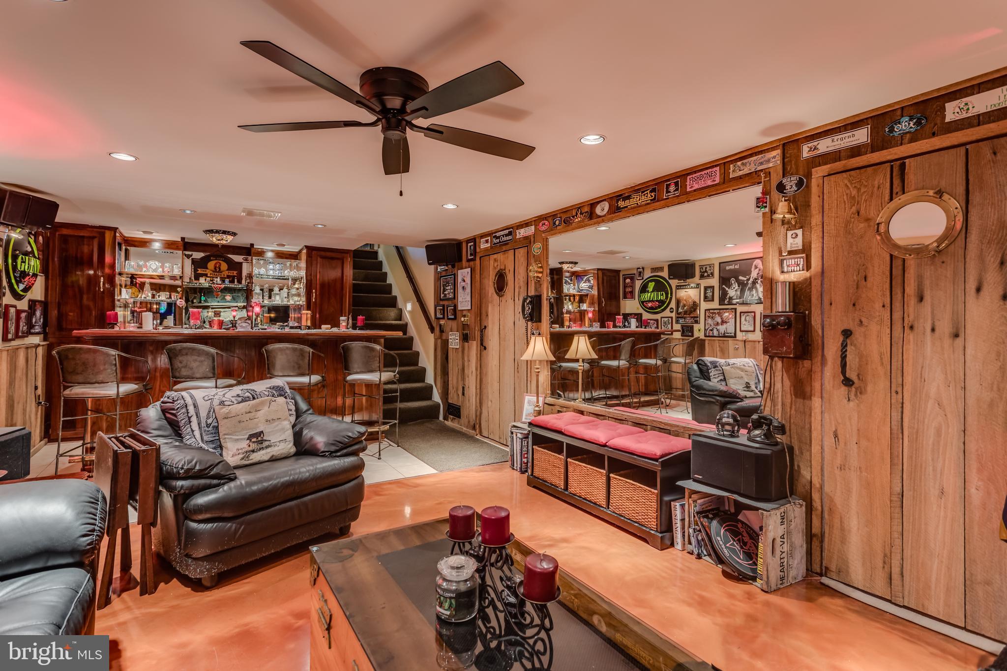 1085 GREENWOOD ROAD