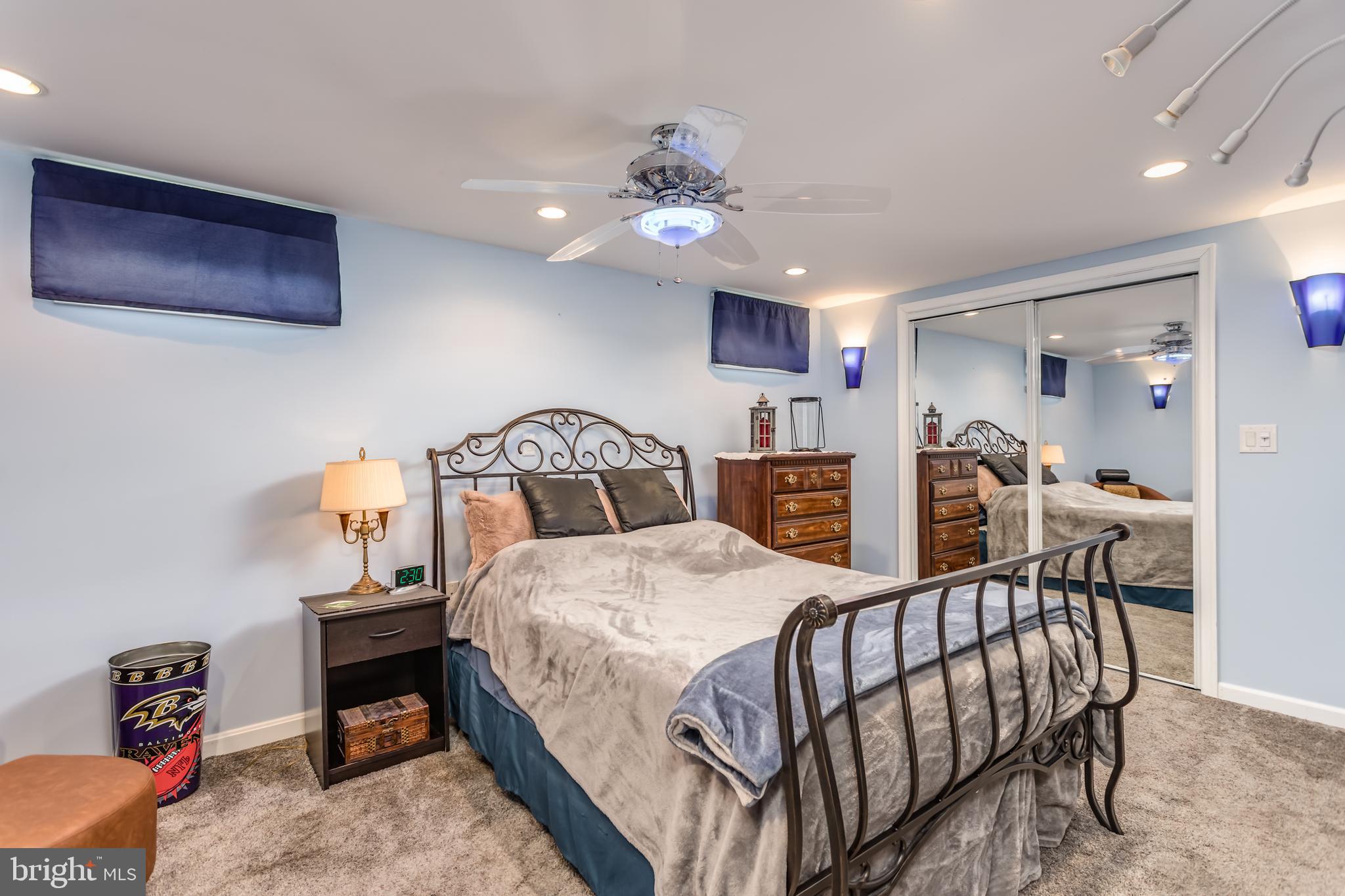 1085 GREENWOOD ROAD