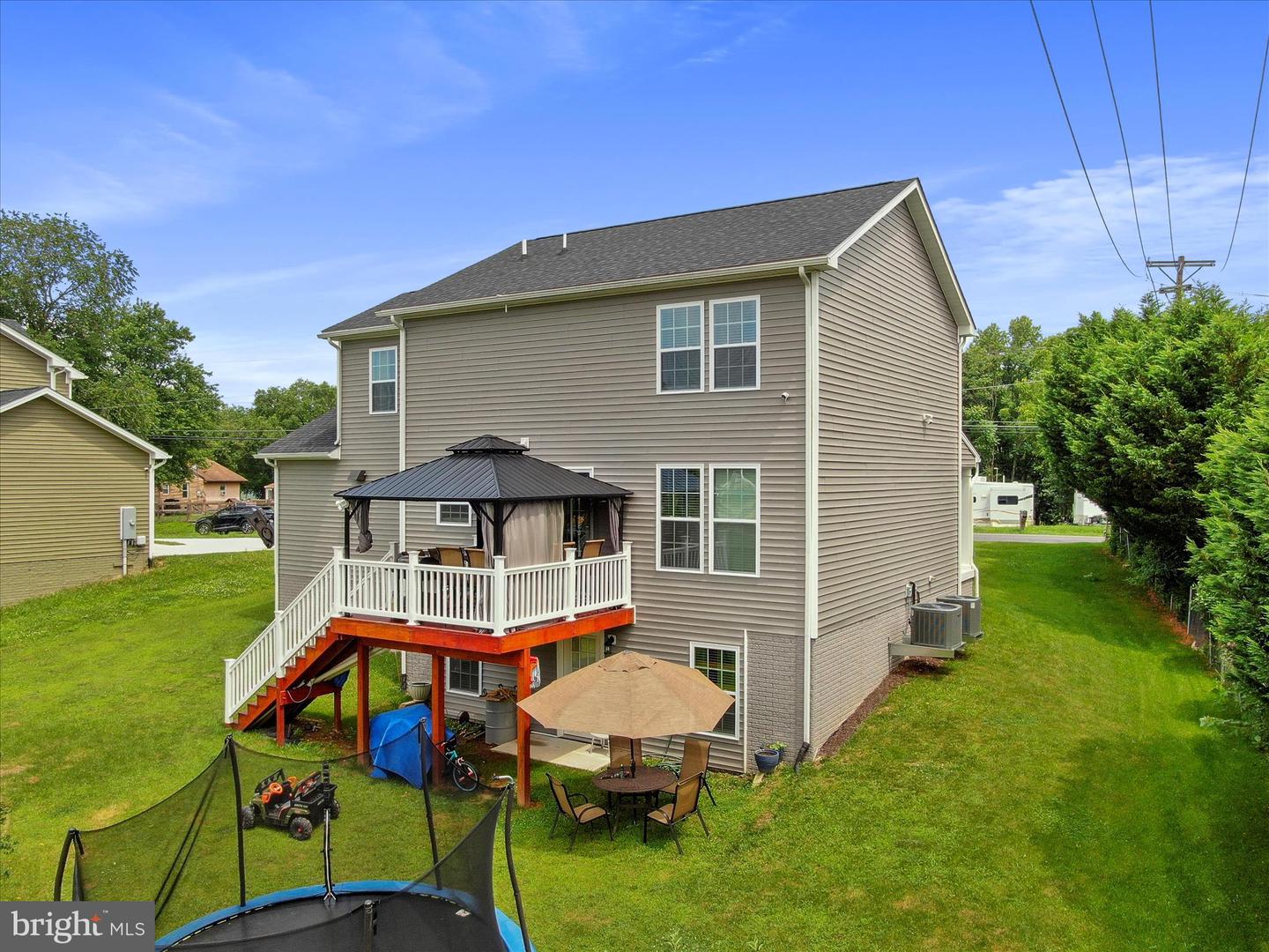 148 van Clevesville Rd